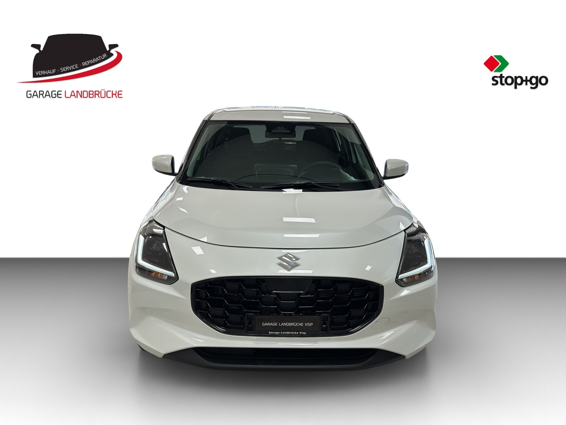 SUZUKI Swift 1.2 Sakura Top Hybrid 4x4-image-3