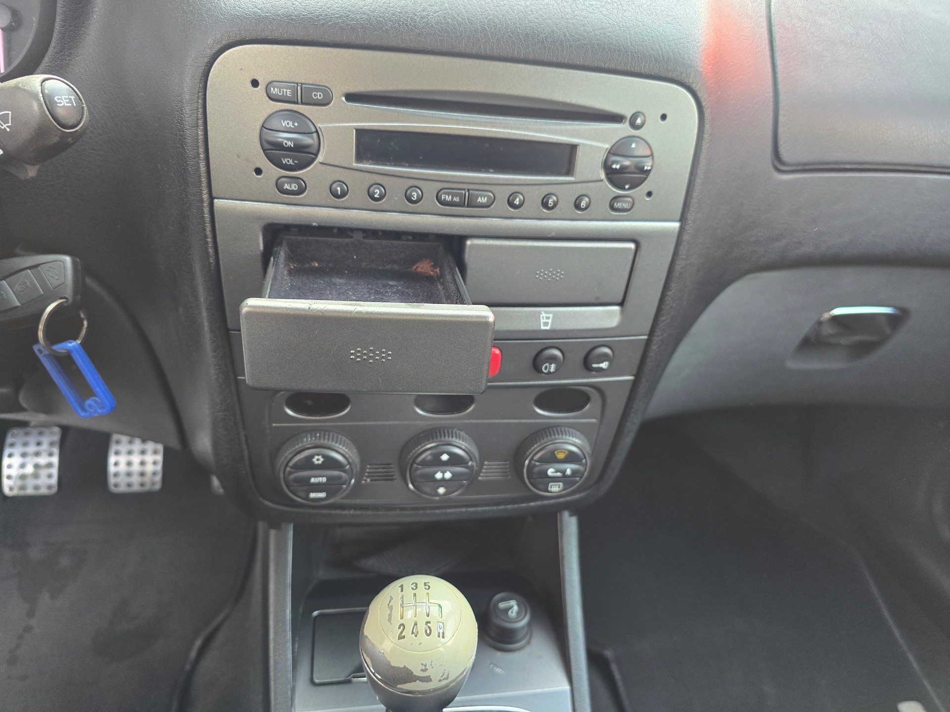 ALFA ROMEO 147 1.9 16V JTD Ducati Corse-image-18