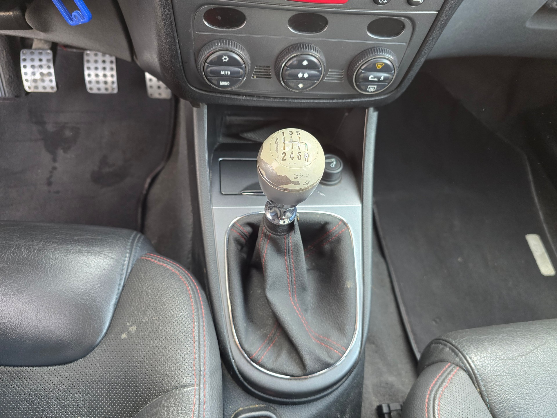 ALFA ROMEO 147 1.9 16V JTD Ducati Corse-image-17
