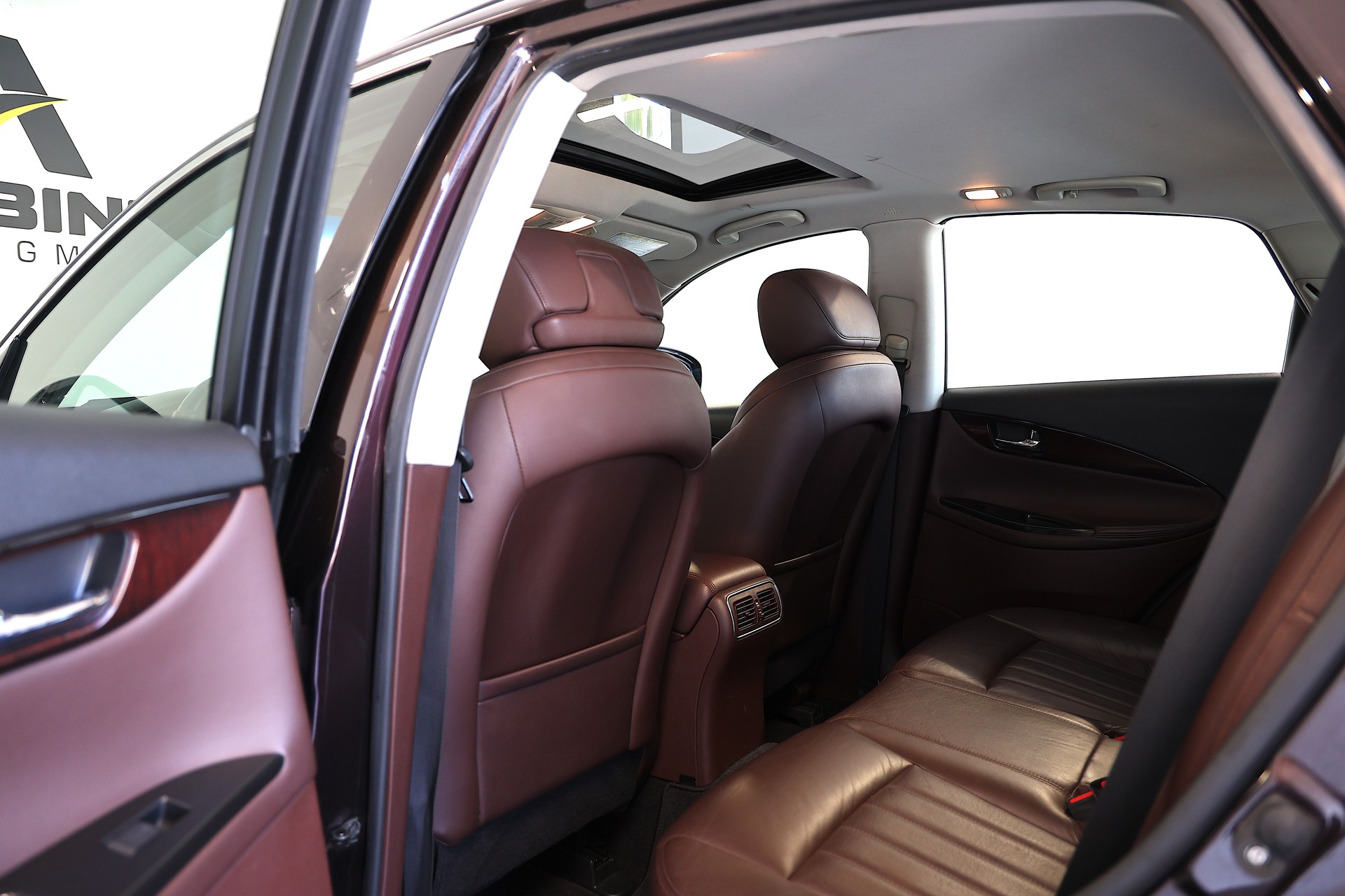 INFINITI 35 AWD Automatic LUXURY-image-17