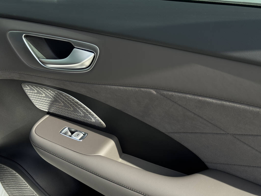 MG S6 EV 77 kWh Luxury 4WD 361 ch-image-18
