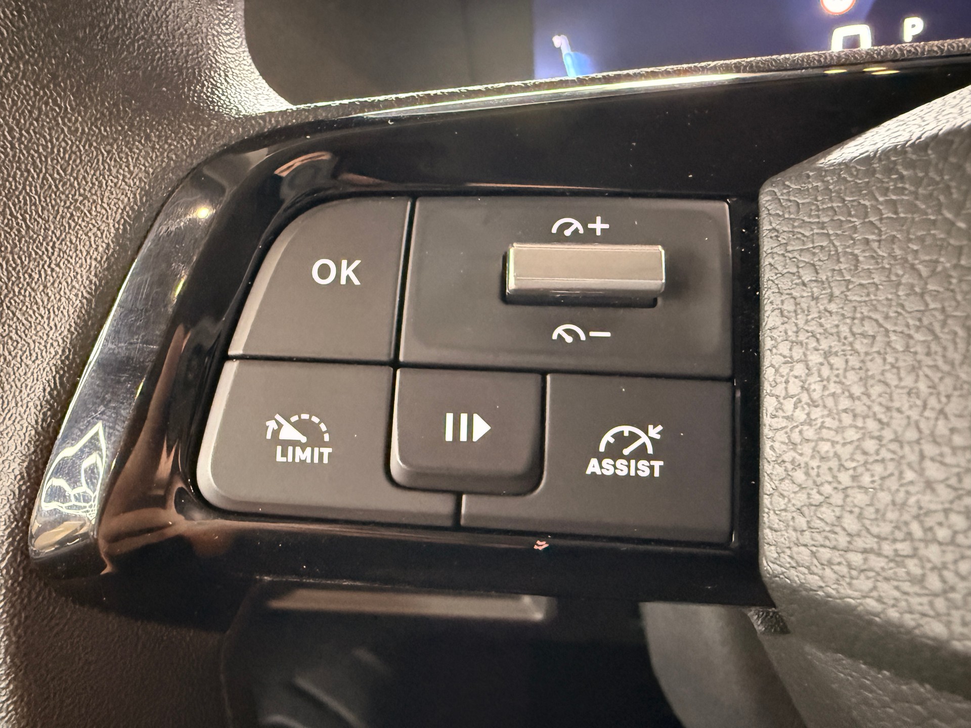 PEUGEOT Traveller 2.0 BlueHDi Business Long EAT8-image-18