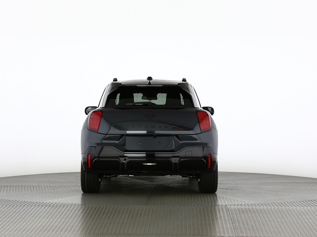 MINI Aceman E John Cooper Works-showroom-element-3