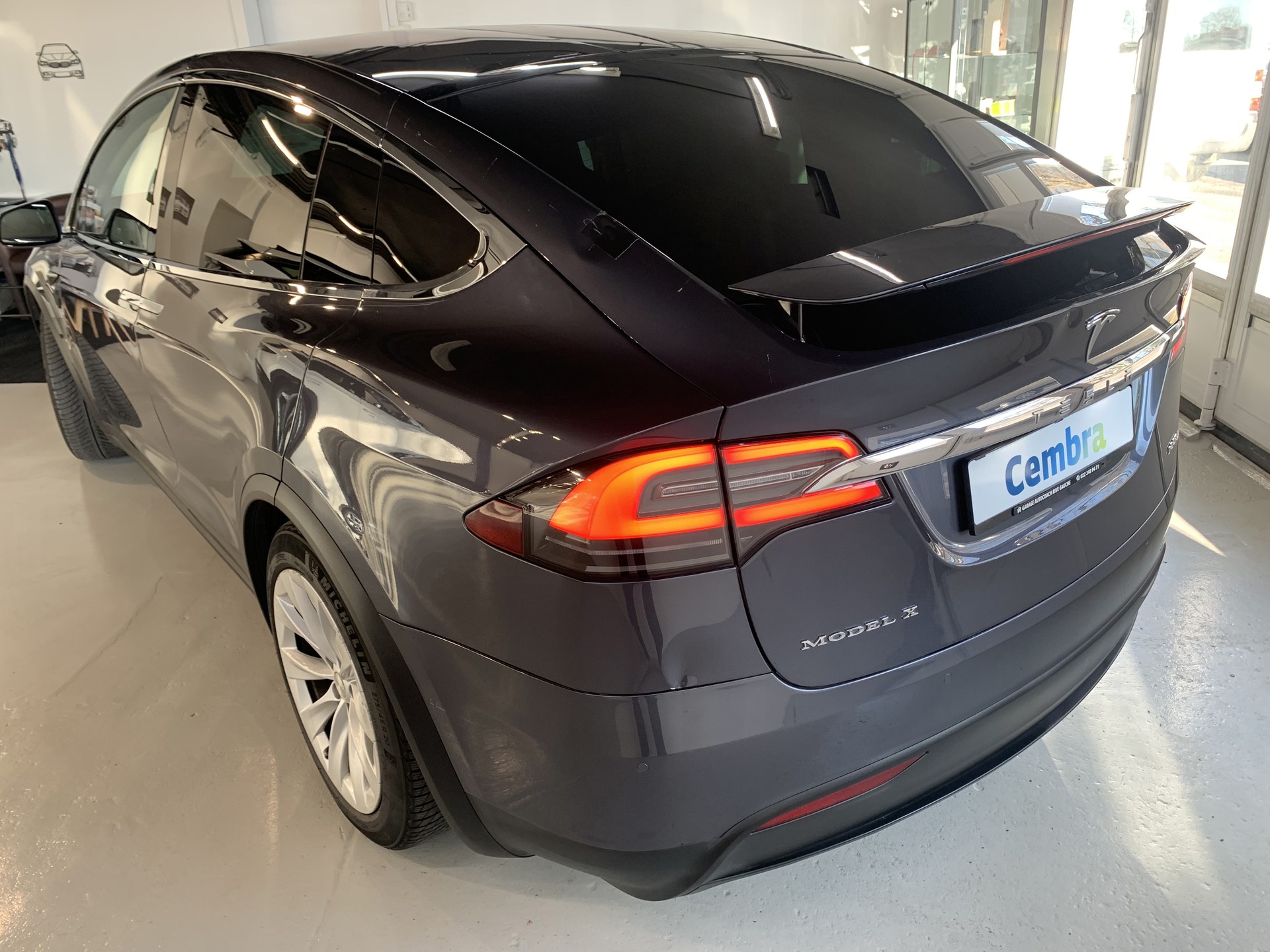 TESLA Model X 100 D-image-9