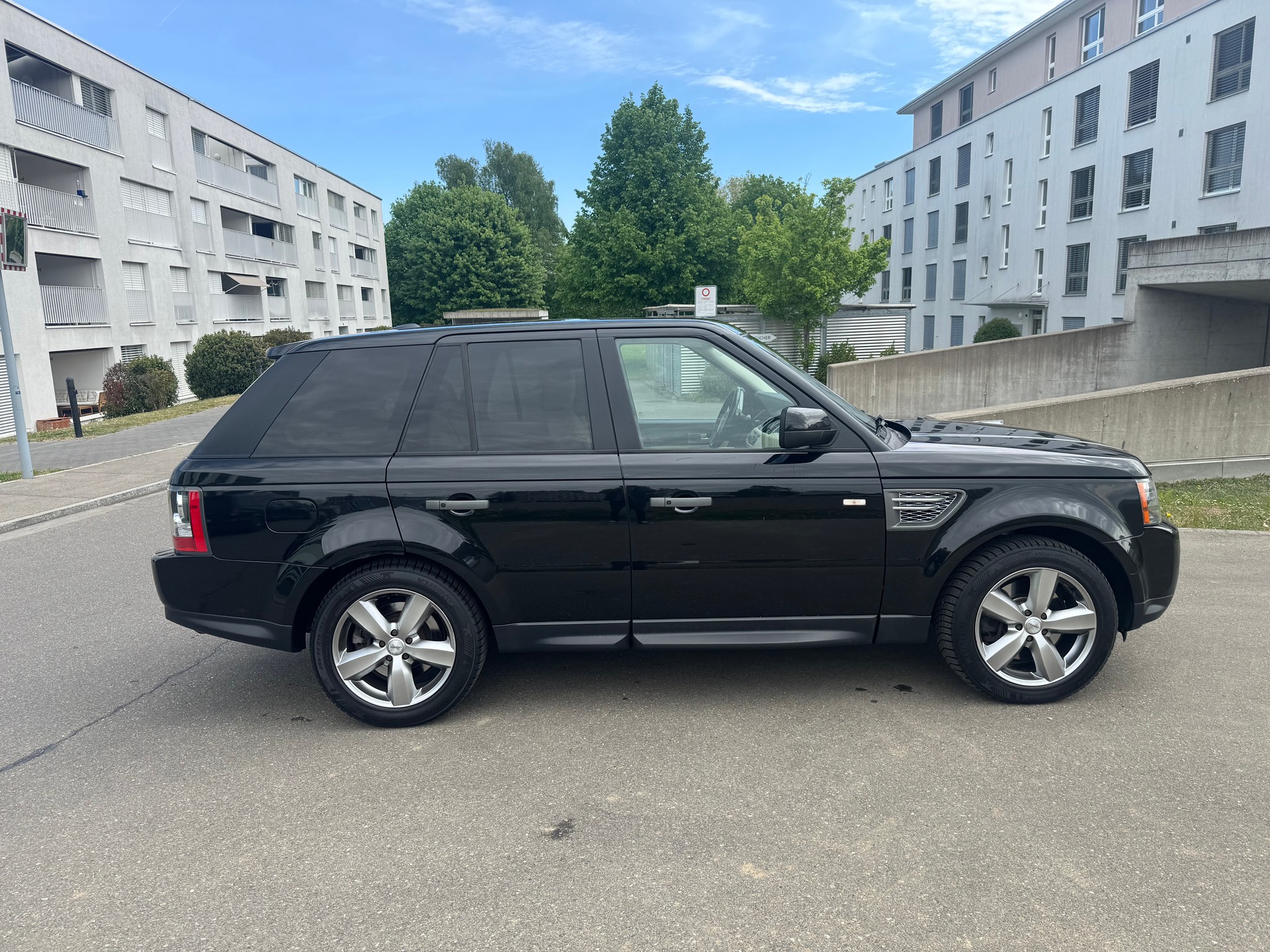 LAND ROVER Range Rover Sport 3.6 TDV8 HSE Automatic-image-4