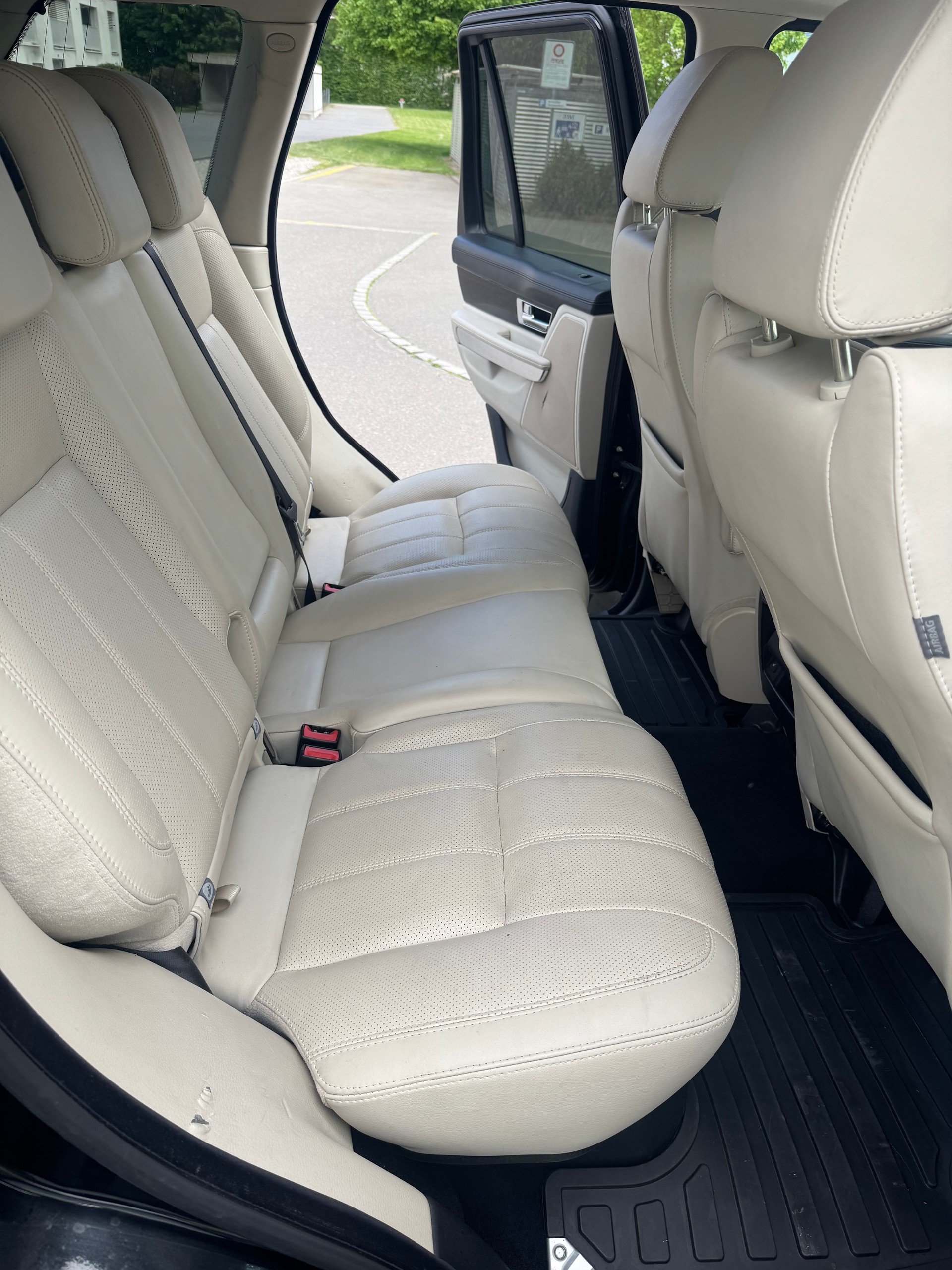 LAND ROVER Range Rover Sport 3.6 TDV8 HSE Automatic-image-13