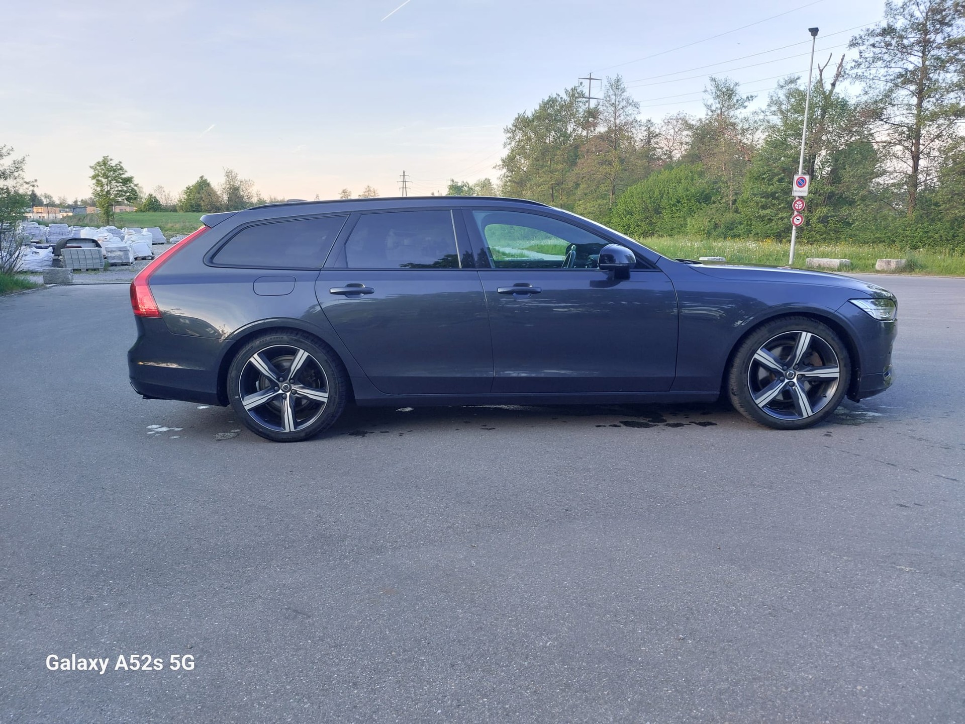VOLVO V90 2.0 D5 R-Design AWD-image-1