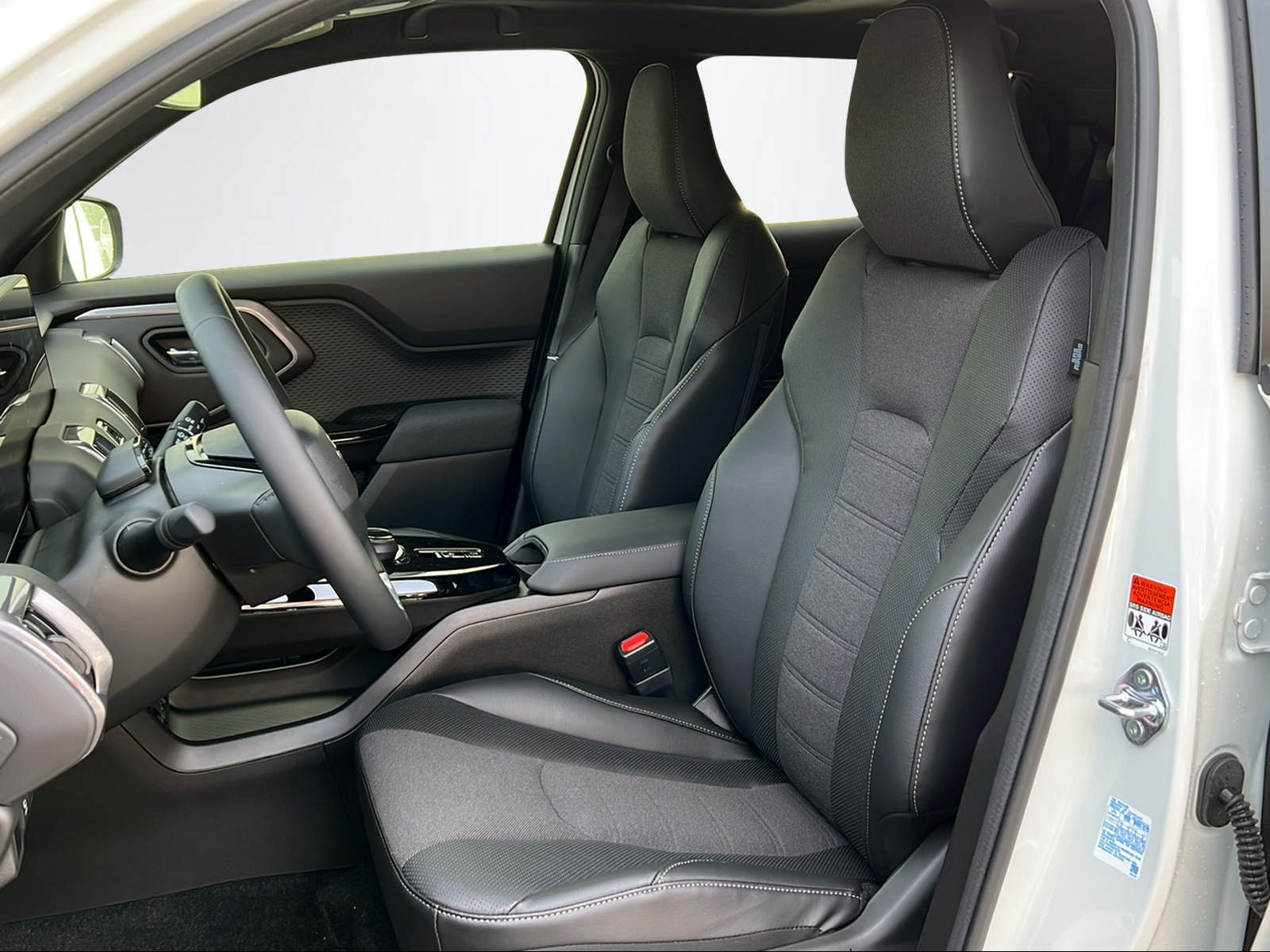 TOYOTA Urban Cruiser Premium AWD-image-14