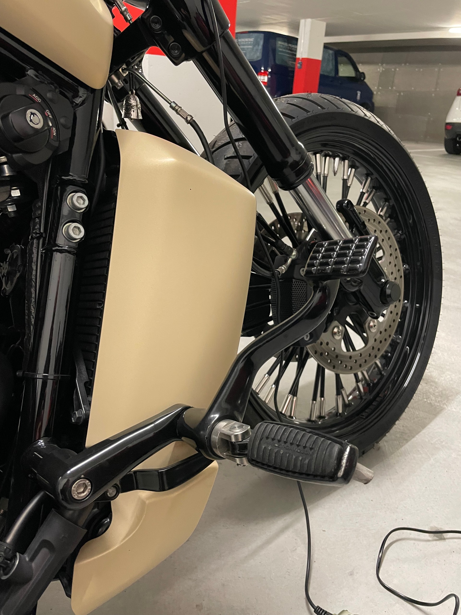 HARLEY-DAVIDSON VRSCF V-Rod Muscle ABS-image-4