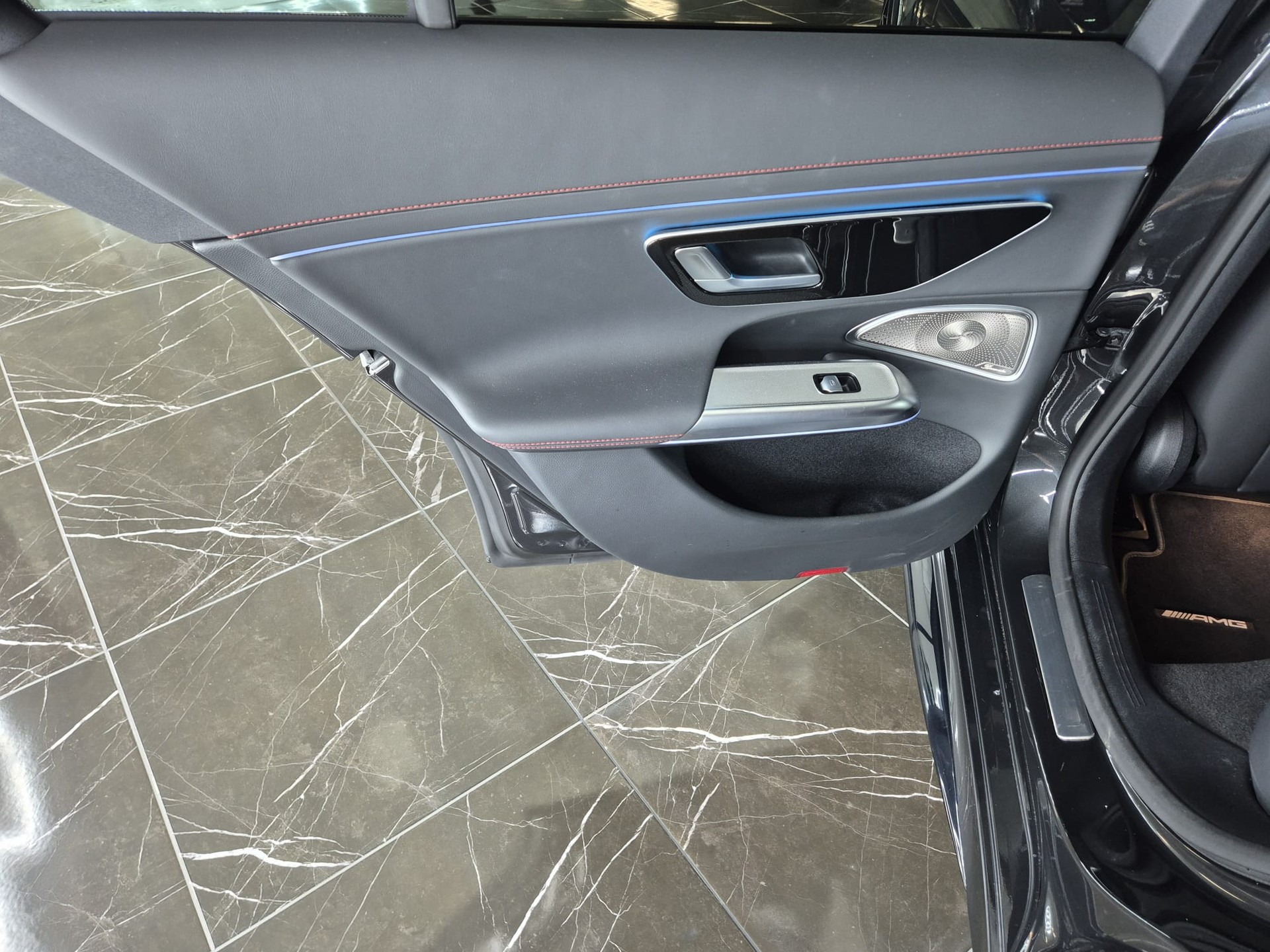 MERCEDES-BENZ E 53 Hybrid T 4Matic+ 9G-Tronic-image-19