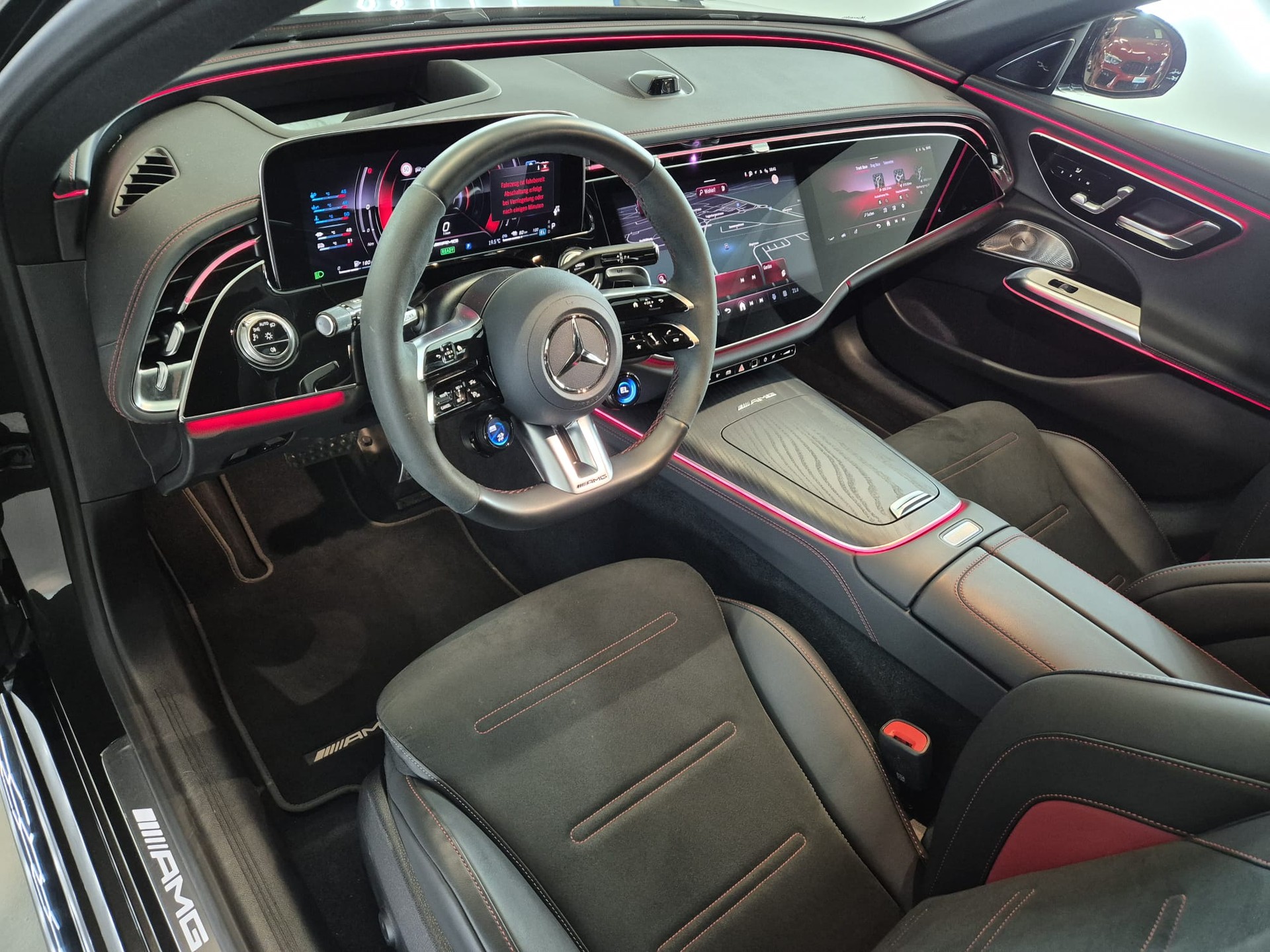 MERCEDES-BENZ E 53 Hybrid T 4Matic+ 9G-Tronic-image-15