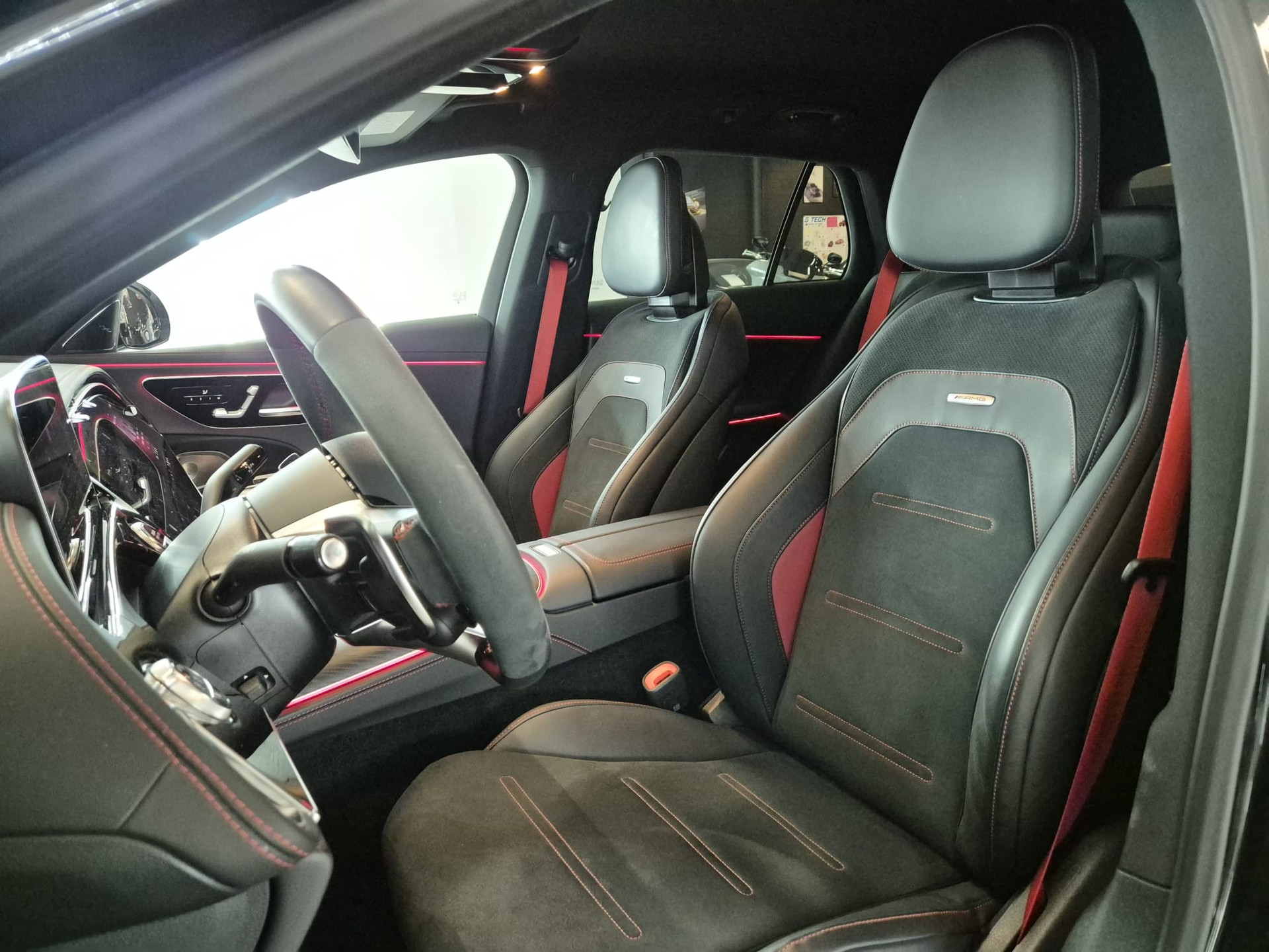 MERCEDES-BENZ E 53 Hybrid T 4Matic+ 9G-Tronic-image-14