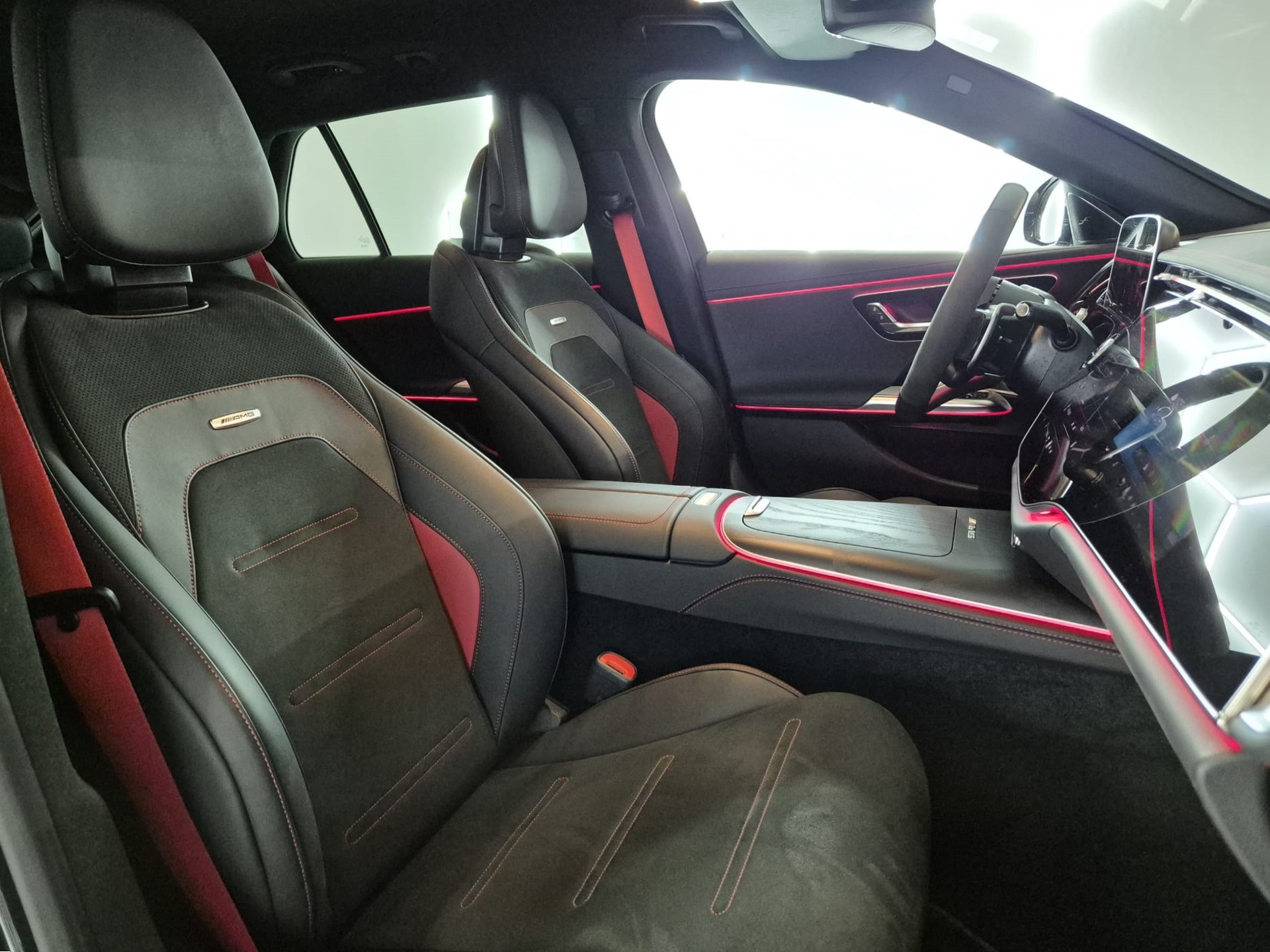 MERCEDES-BENZ E 53 Hybrid T 4Matic+ 9G-Tronic-image-26
