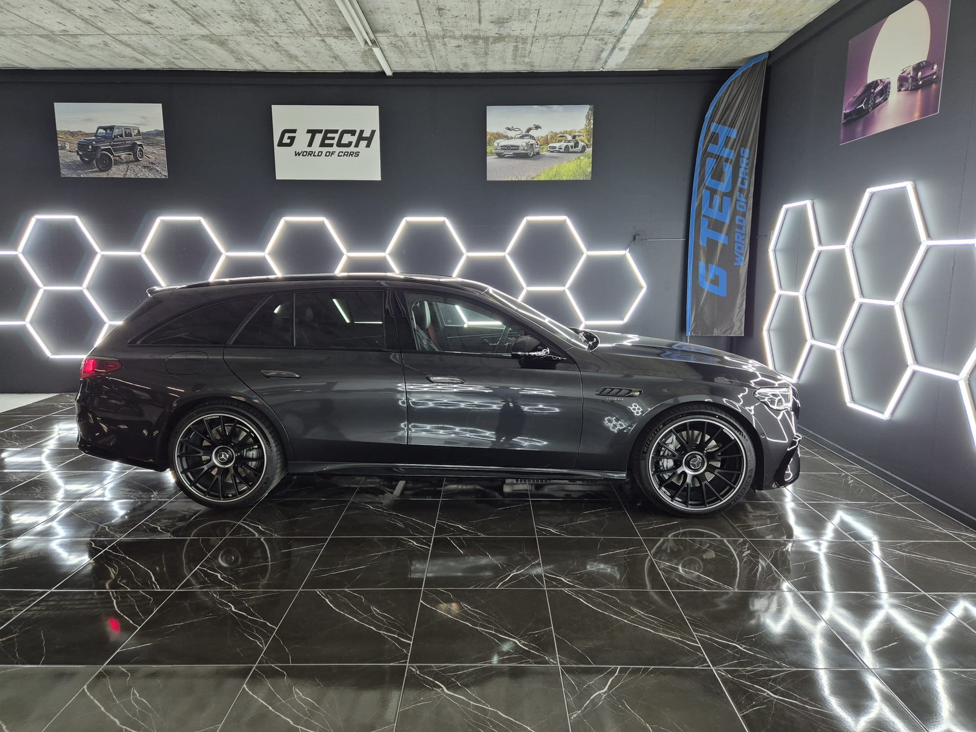 MERCEDES-BENZ E 53 Hybrid T 4Matic+ 9G-Tronic-image-4