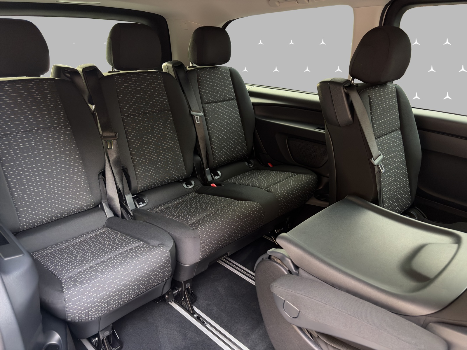 MERCEDES-BENZ Vito 116 CDI Lang Tourer 9G-Tronic 4M Select-image-15