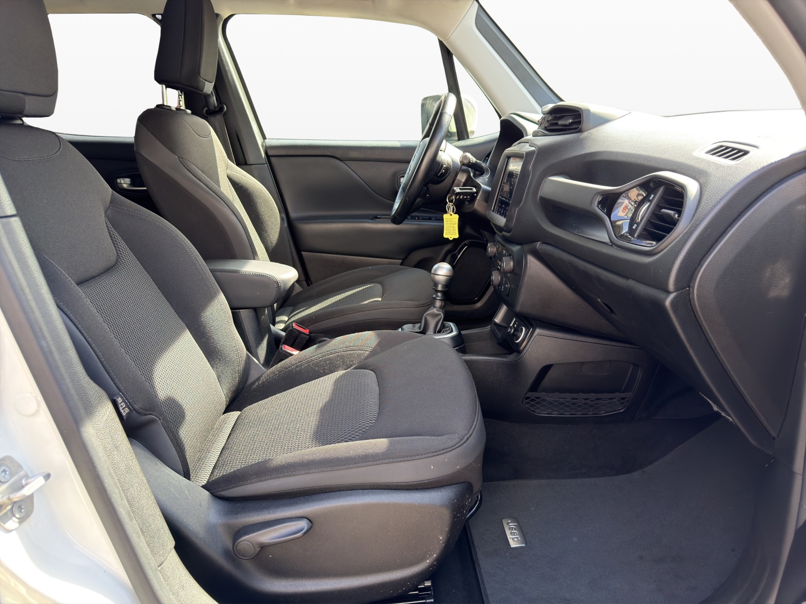 JEEP Renegade 1.0 Turbo Night Eagle-image-14