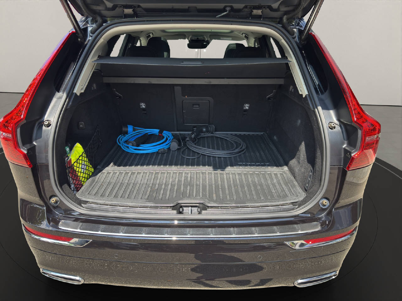 VOLVO XC60 2.0 T8 TE Inscription eAWD-image-10