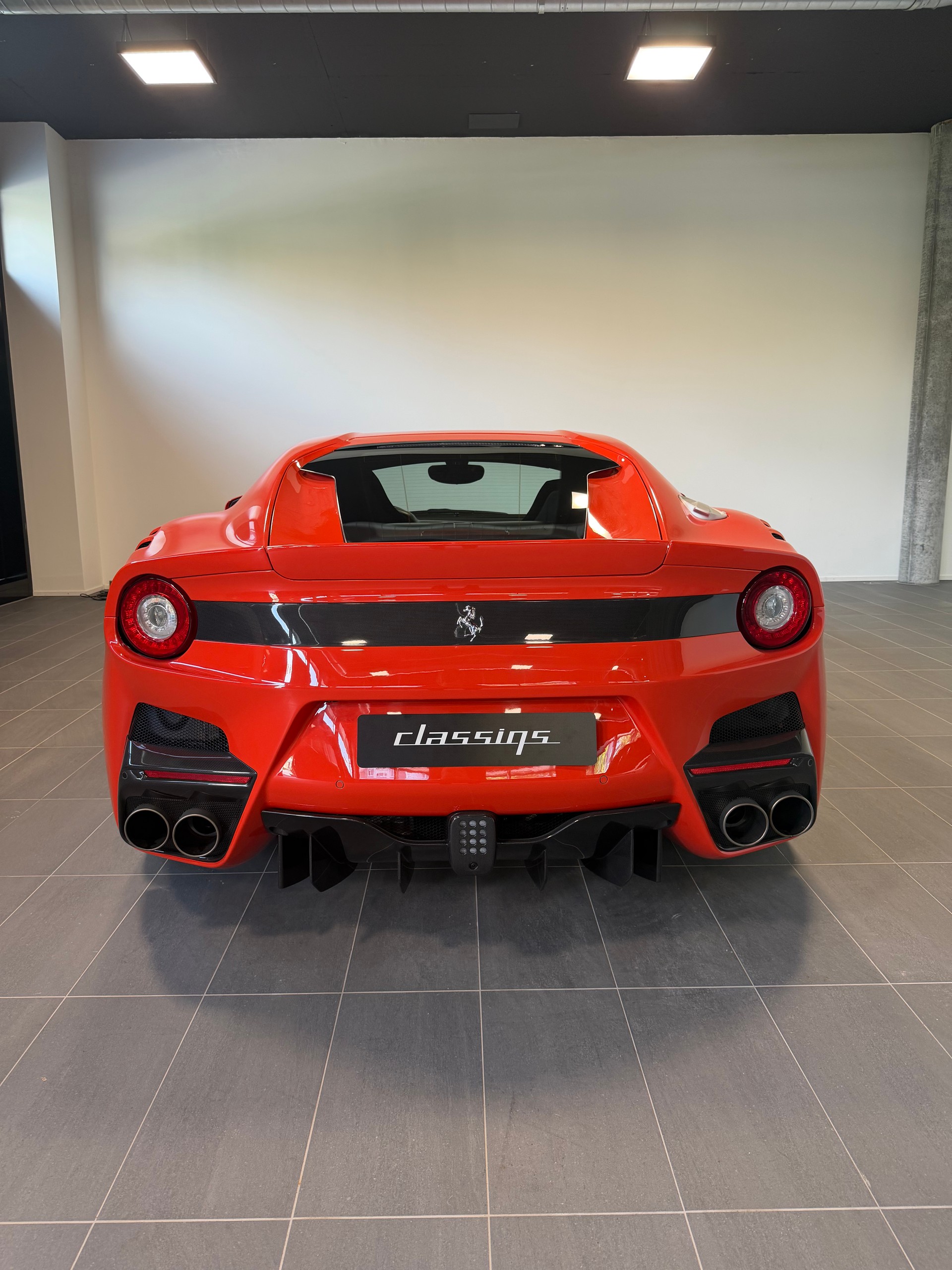 FERRARI F12 TDF-image-3