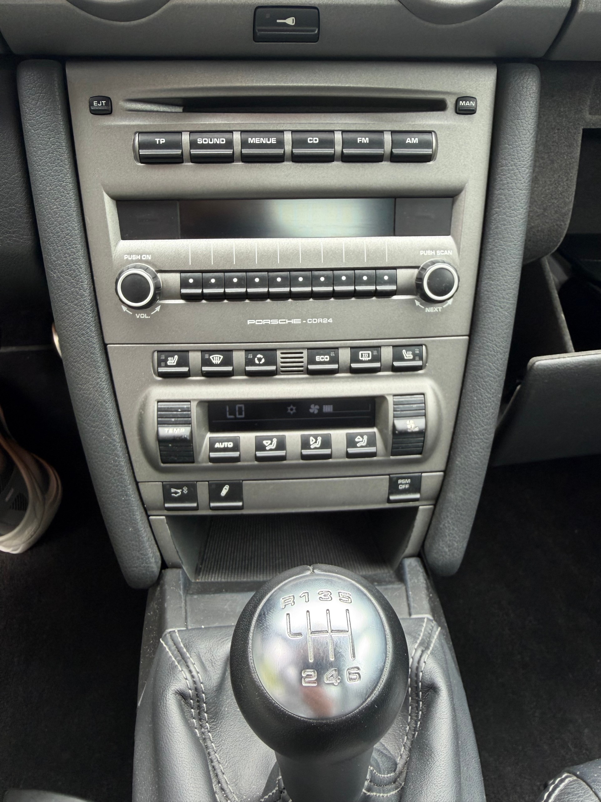 PORSCHE Cayman 2.7-image-13