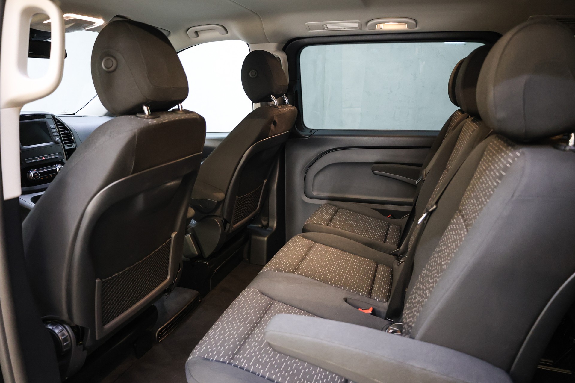 MERCEDES-BENZ Vito 116 Kombi L 2.0 CDI Select-image-38