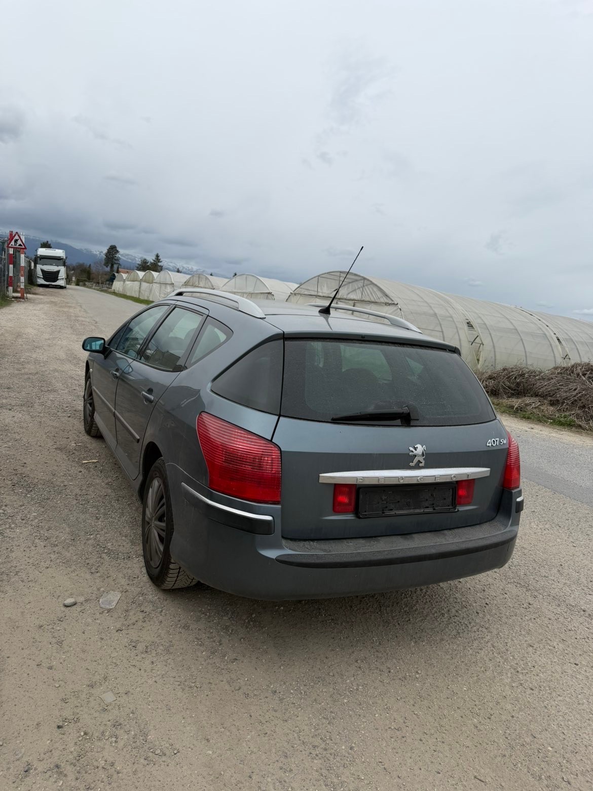 PEUGEOT 407 2.0 HDI Confort Automatic-image-4