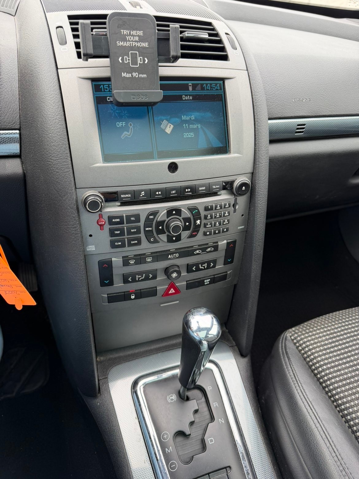 PEUGEOT 407 2.0 HDI Confort Automatic-image-12