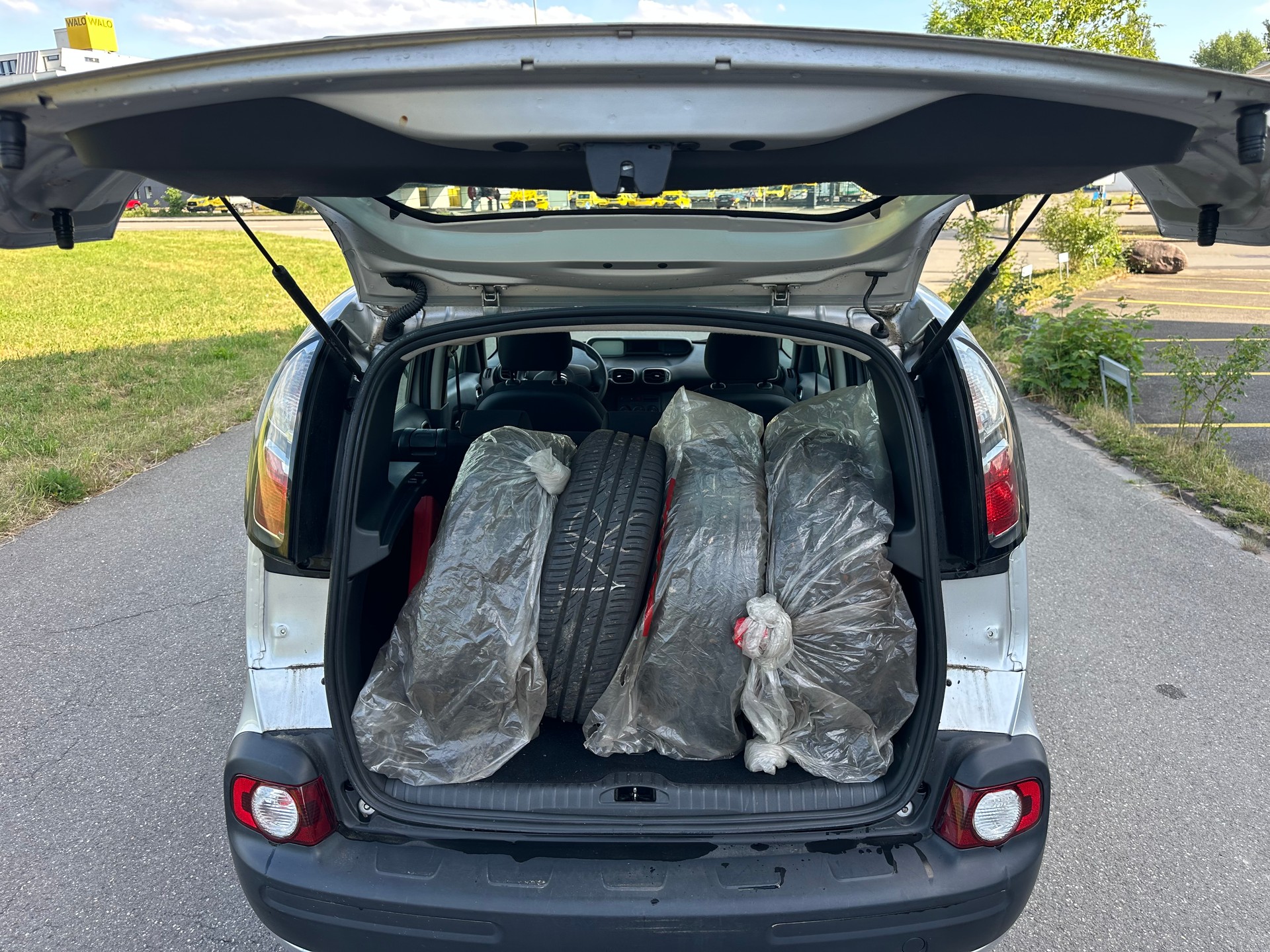 CITROEN C3 Picasso 1.4i 16V Séduction-image-6
