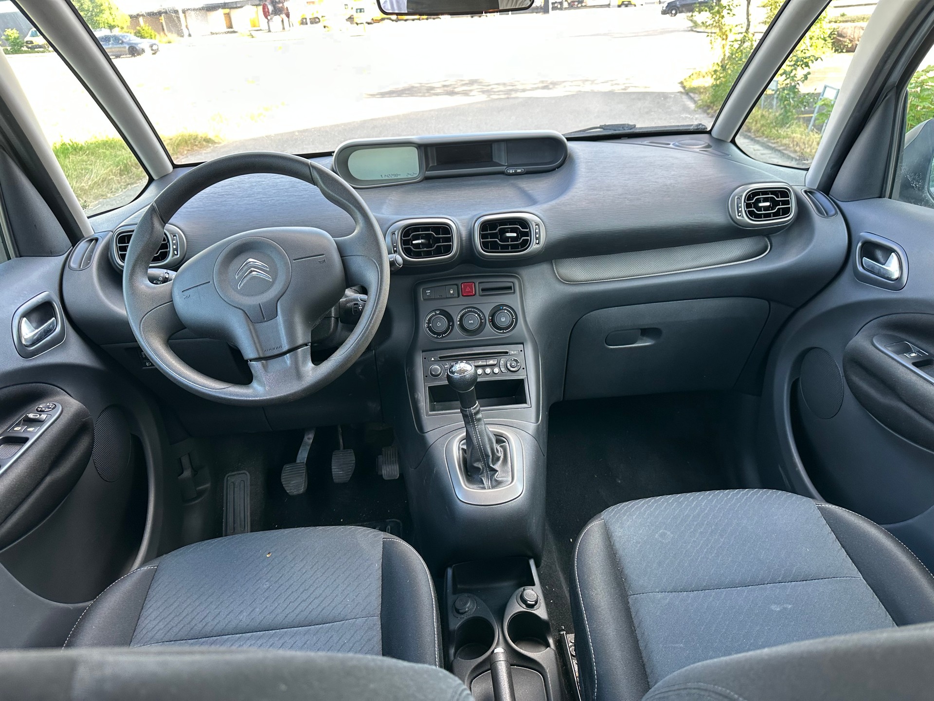 CITROEN C3 Picasso 1.4i 16V Séduction-image-7