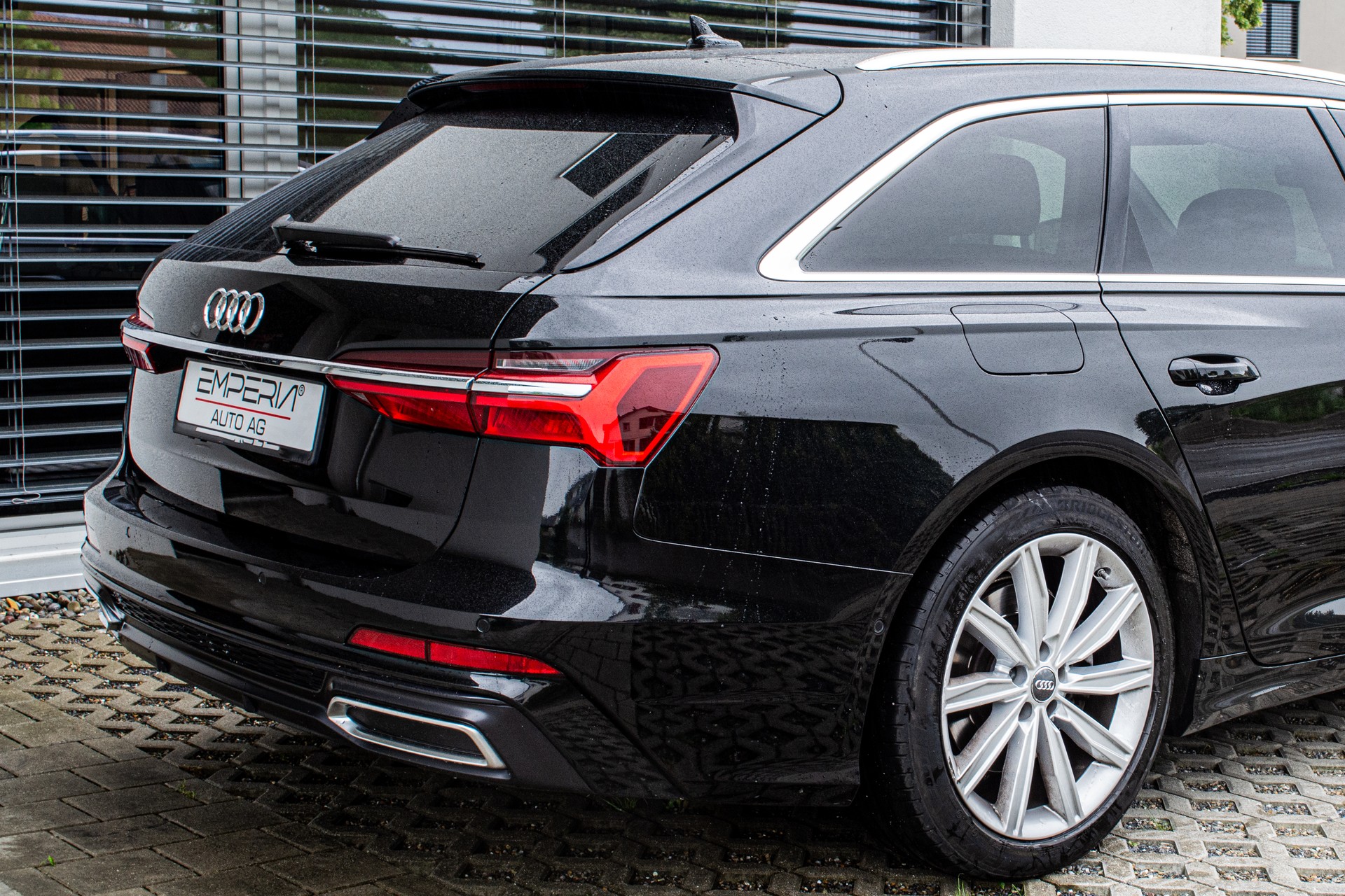 AUDI A6 Avant 50 TDI Sport quattro tiptronic-image-12