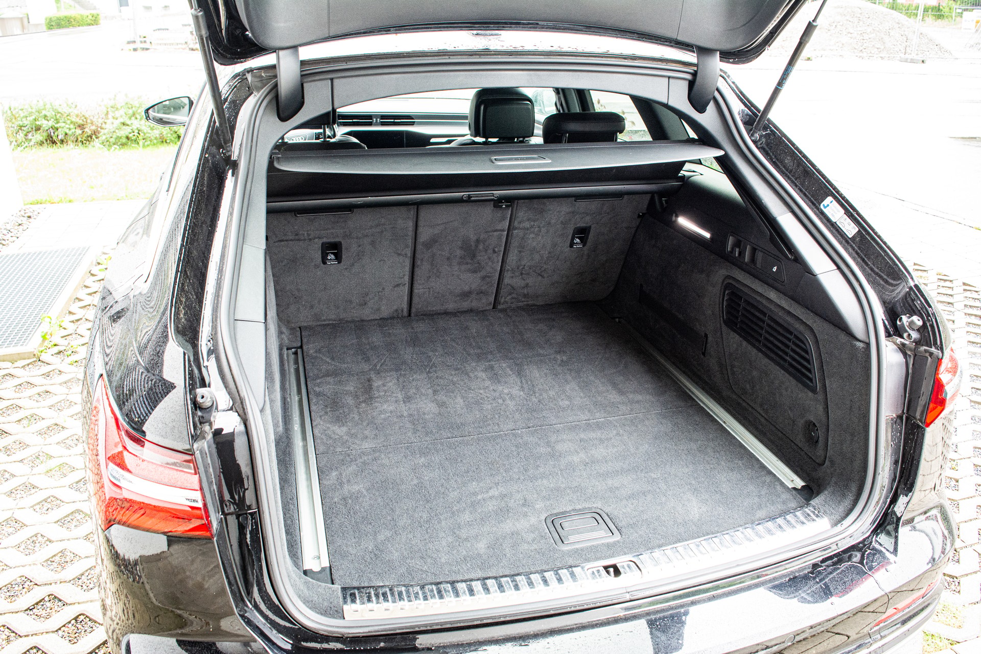 AUDI A6 Avant 50 TDI Sport quattro tiptronic-image-30