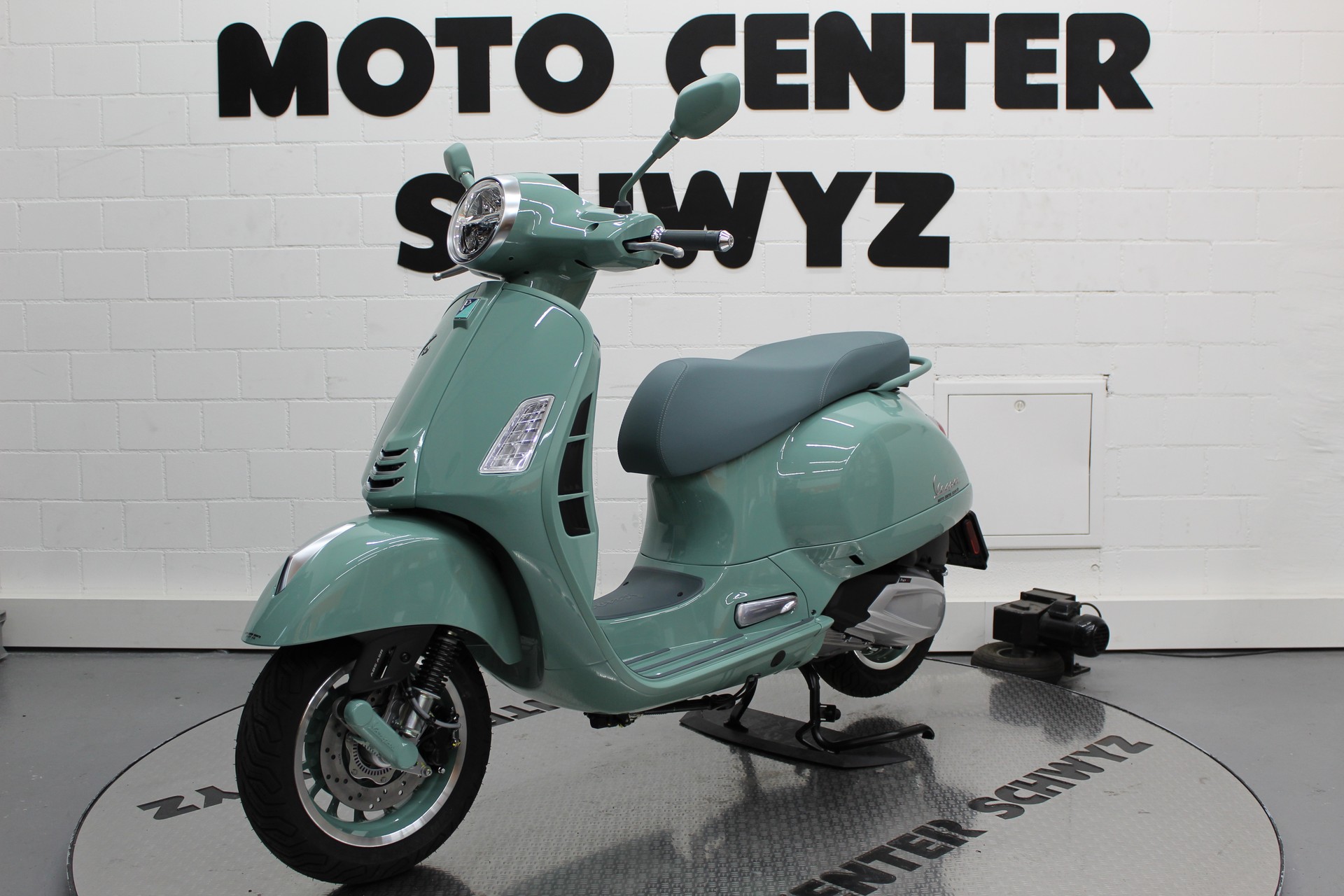 PIAGGIO Vespa GTS 310 80th E5+ Verde 80th-image-2
