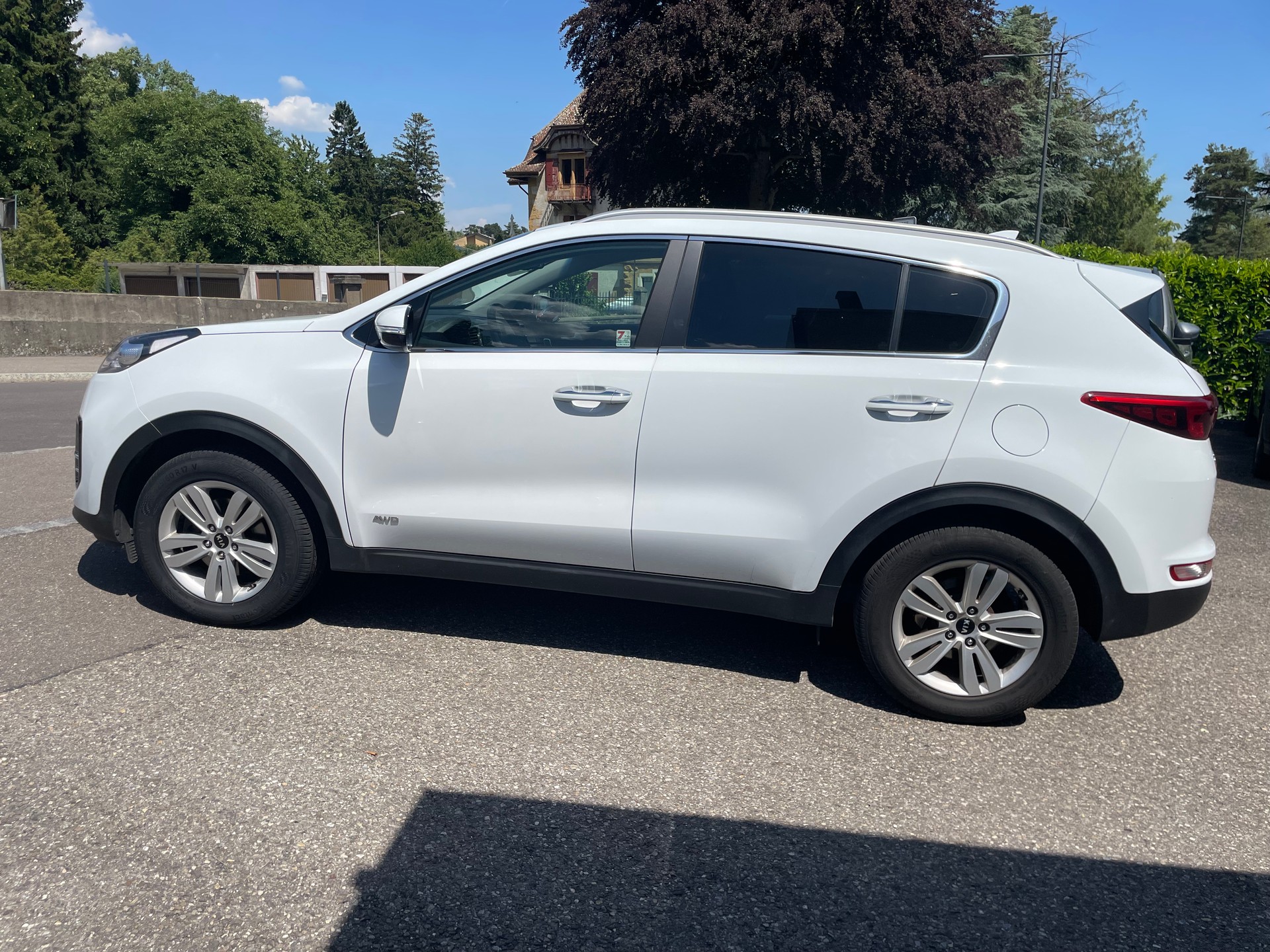 KIA Sportage 1.6 T-GDi Swiss City Line 4WD-image-5
