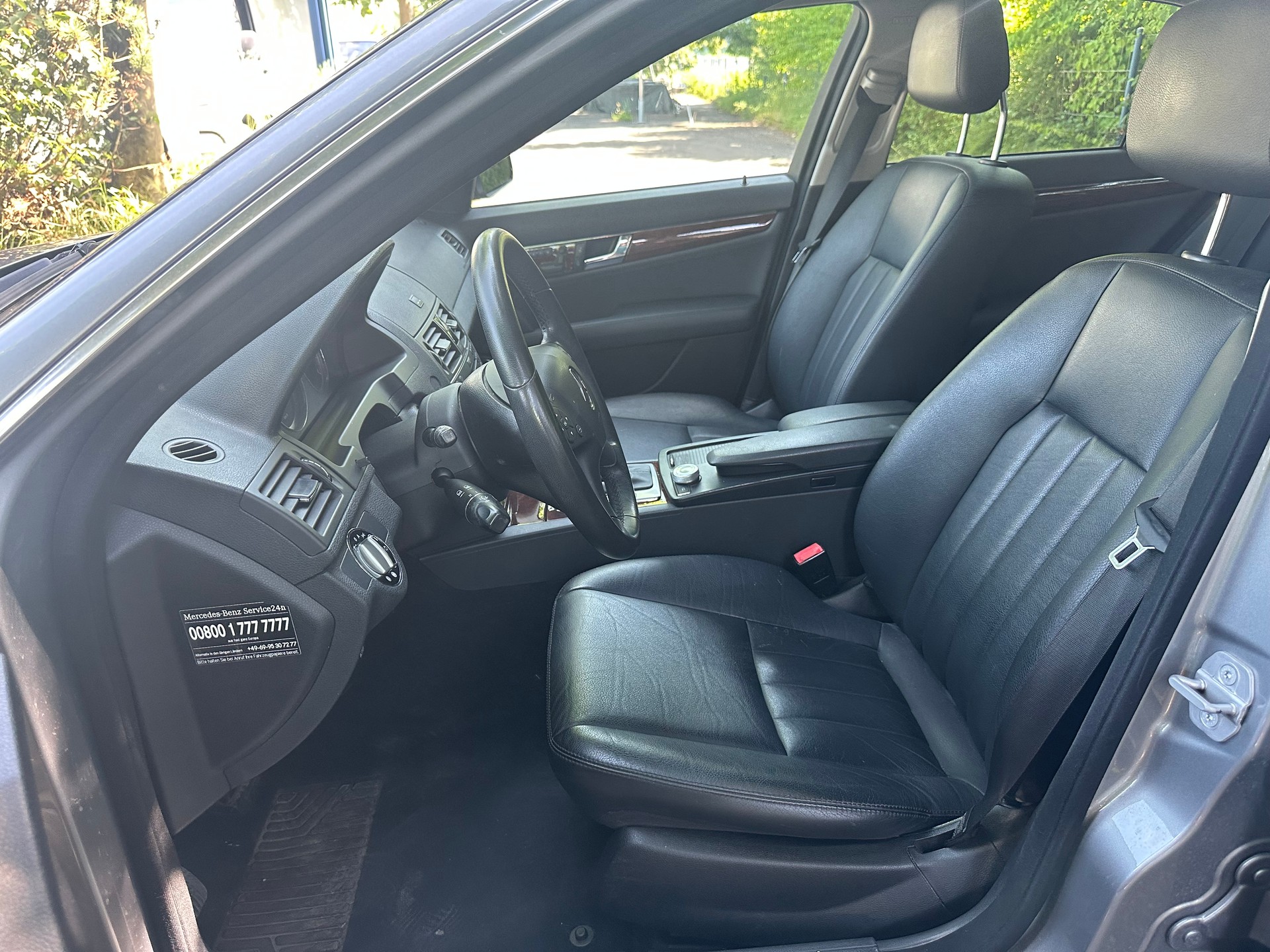 MERCEDES-BENZ C 350 4MATIC-image-9