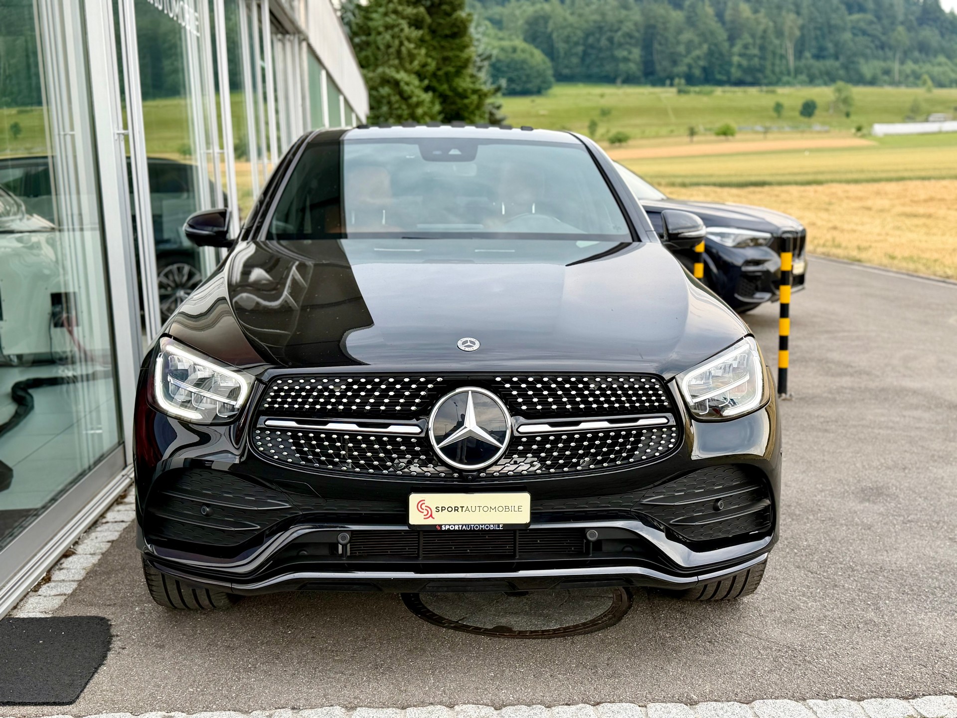 MERCEDES-BENZ GLC Coupé 220 d AMG Line Plus 4Matic 9G-Tronic-showroom-element-3