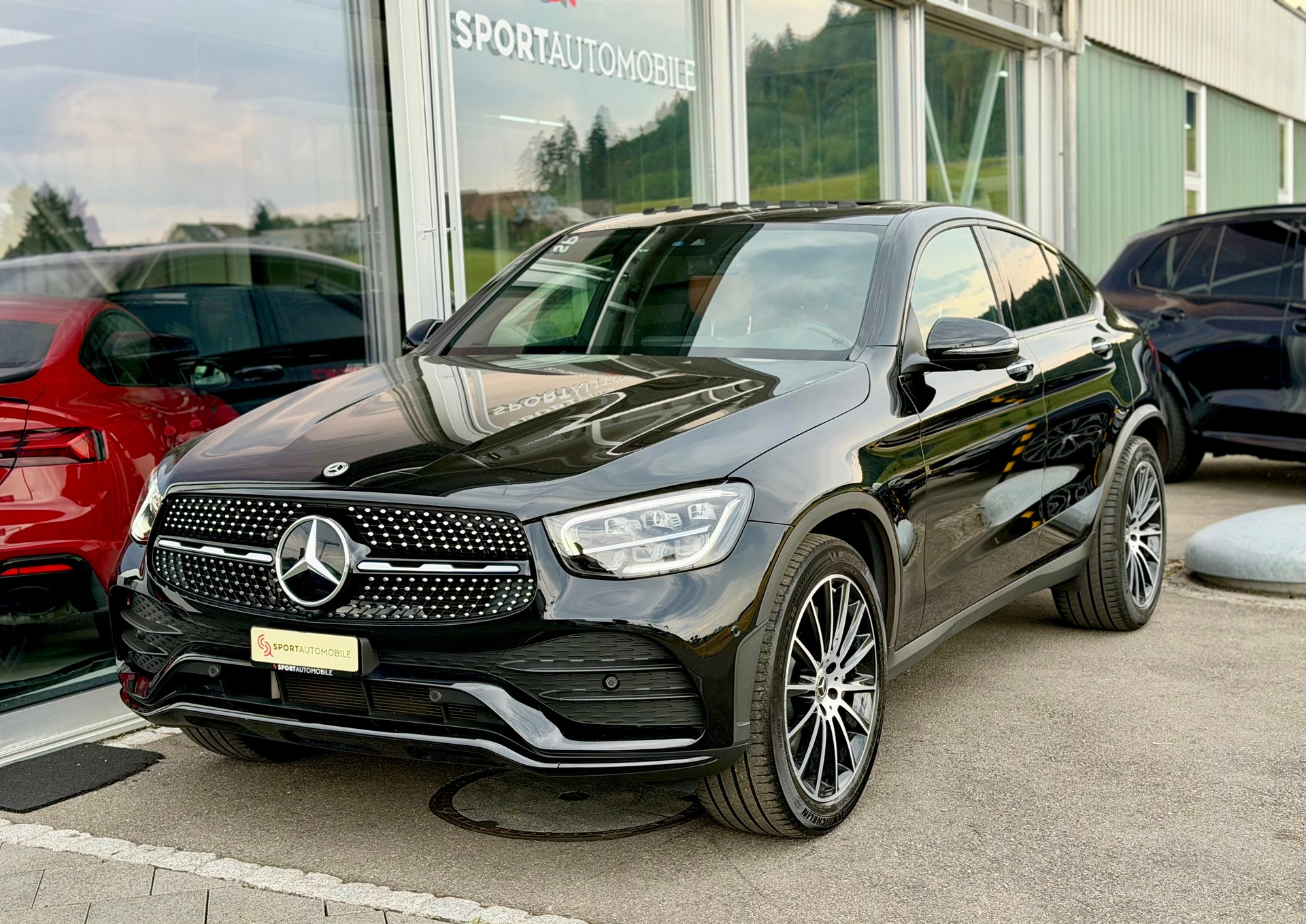 MERCEDES-BENZ GLC Coupé 220 d AMG Line Plus 4Matic 9G-Tronic-showroom-element-2