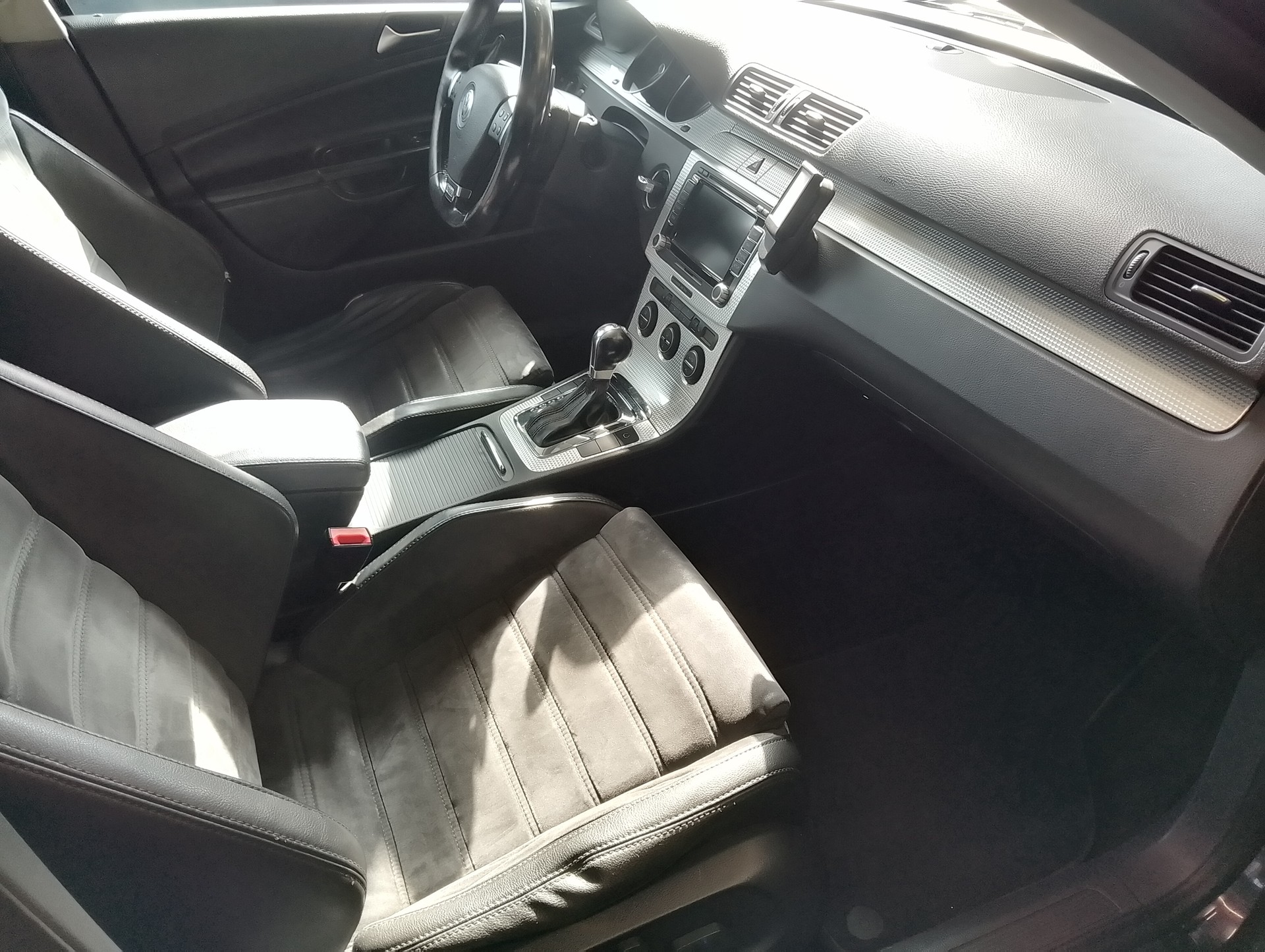 VW Passat Variant R36 4Motion-image-14