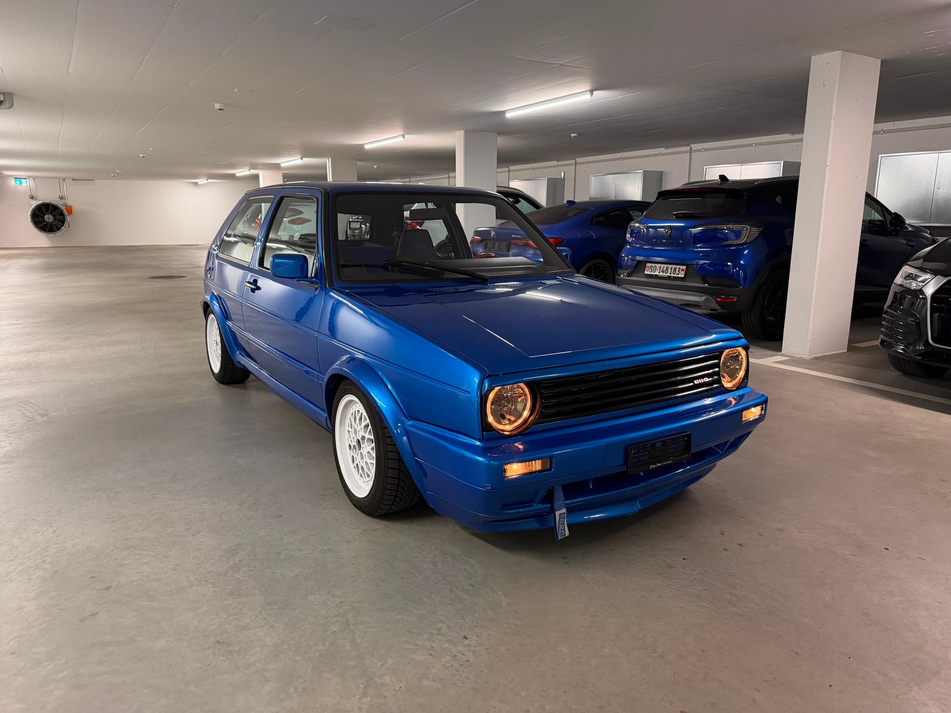 VW Golf 1800 GTI G60-showroom-element-2