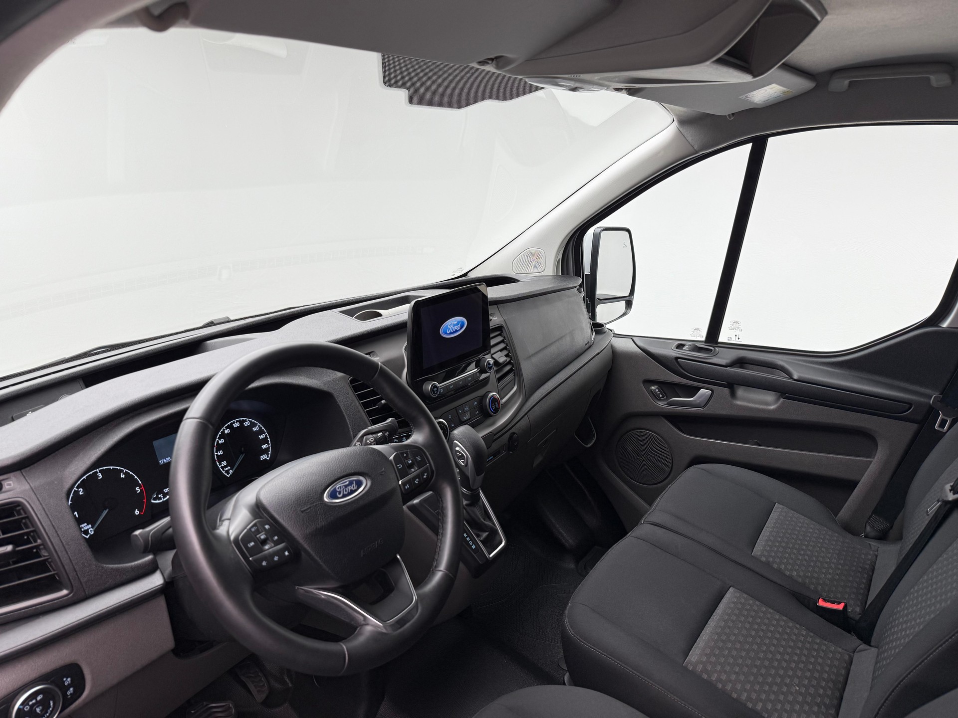 FORD Transit C Van 300 L1 2.0 TDCi 130 Trend-image-4