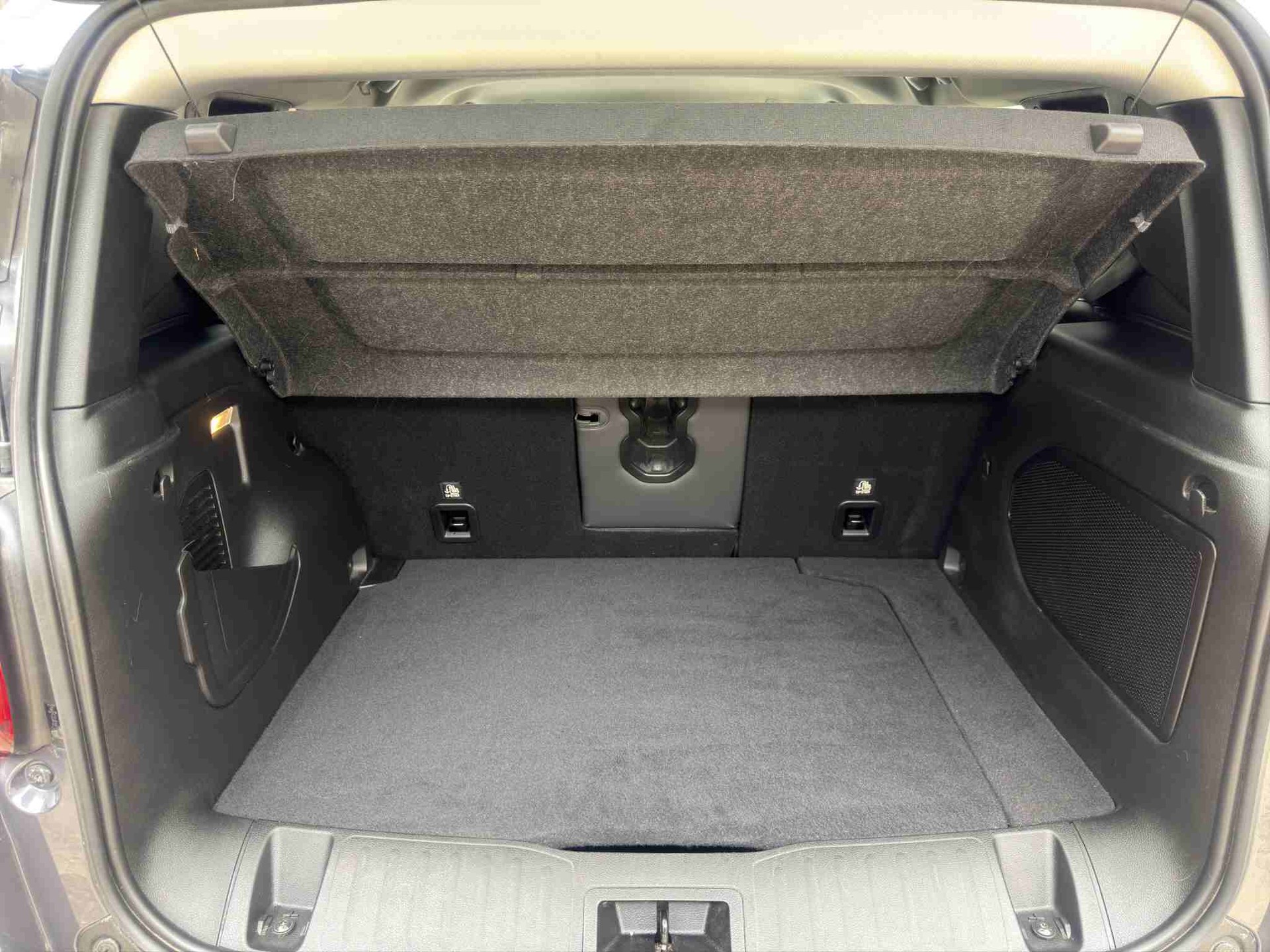 JEEP Renegade 1.3 Swiss Limited 4xe-image-10