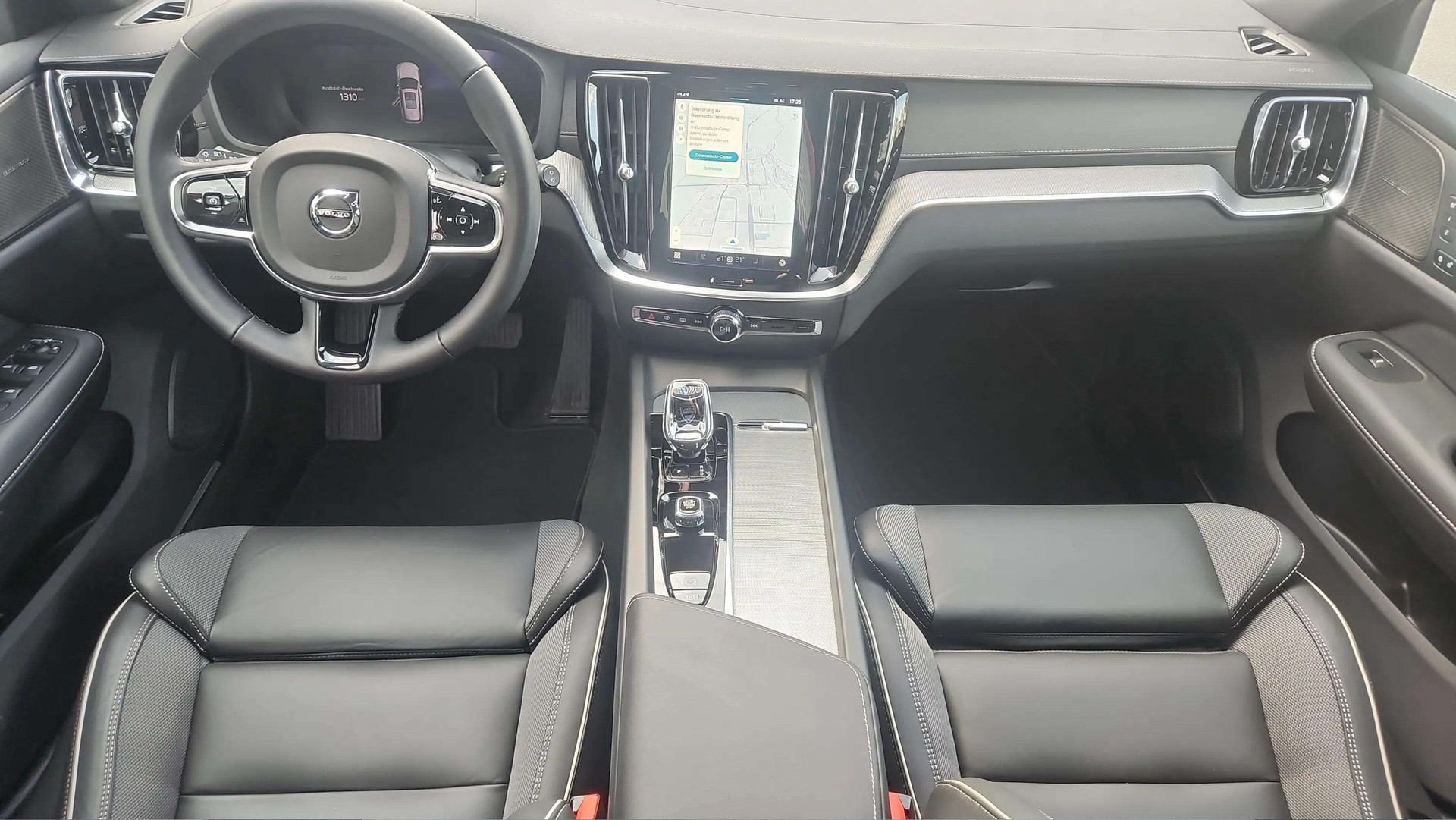 VOLVO V60 B4 Benzin Mild Hybrid Ultimate Dark DCT mit AHK & Panoramadach & 5J Werksgarantie-image-9