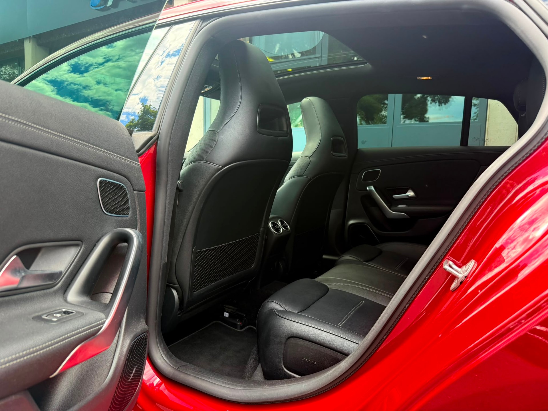 MERCEDES-BENZ CLA Shooting Brake 45 S AMG 4Matic+ 8G-DCT-image-11