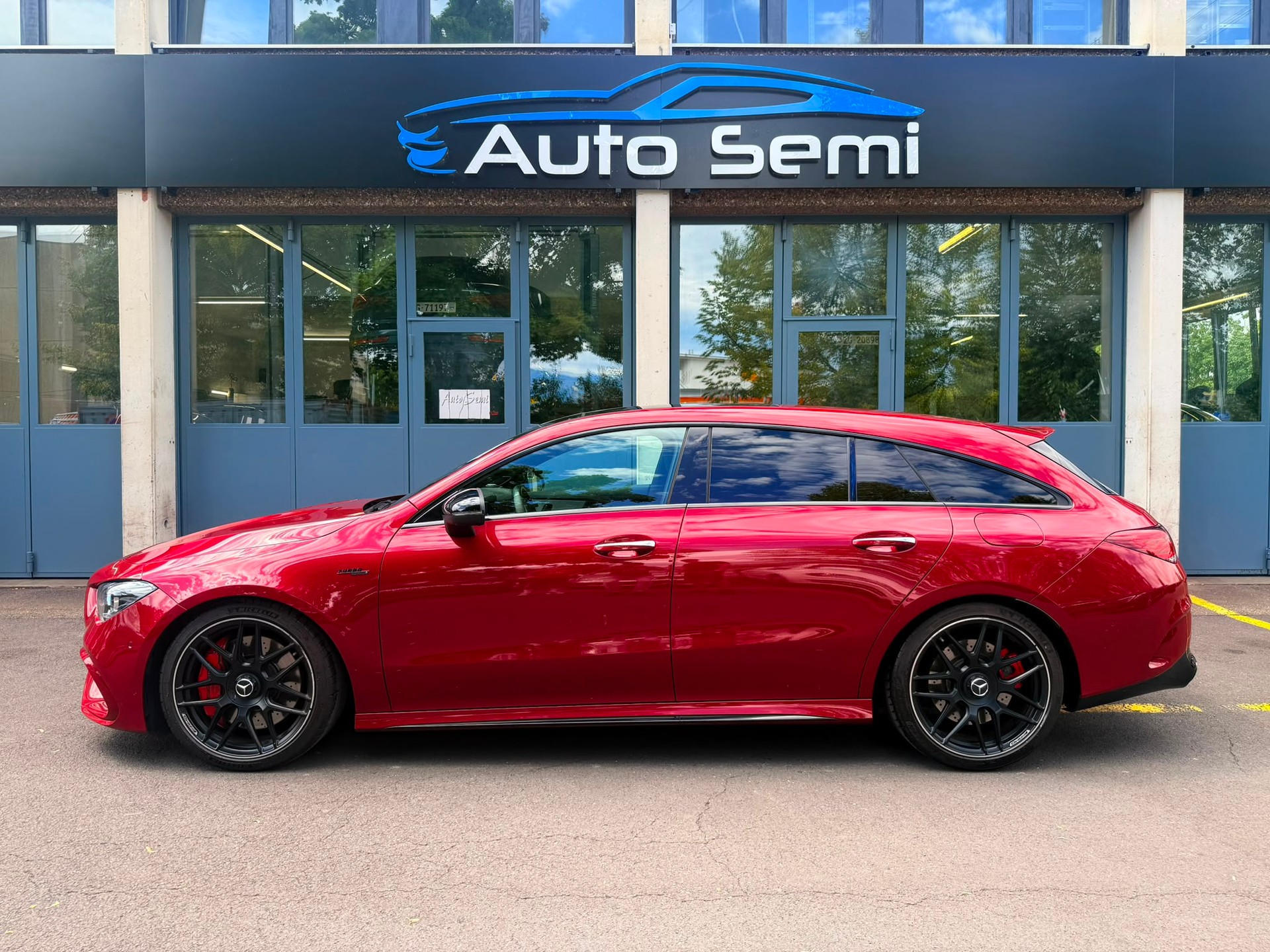 MERCEDES-BENZ CLA Shooting Brake 45 S AMG 4Matic+ 8G-DCT-showroom-element-3