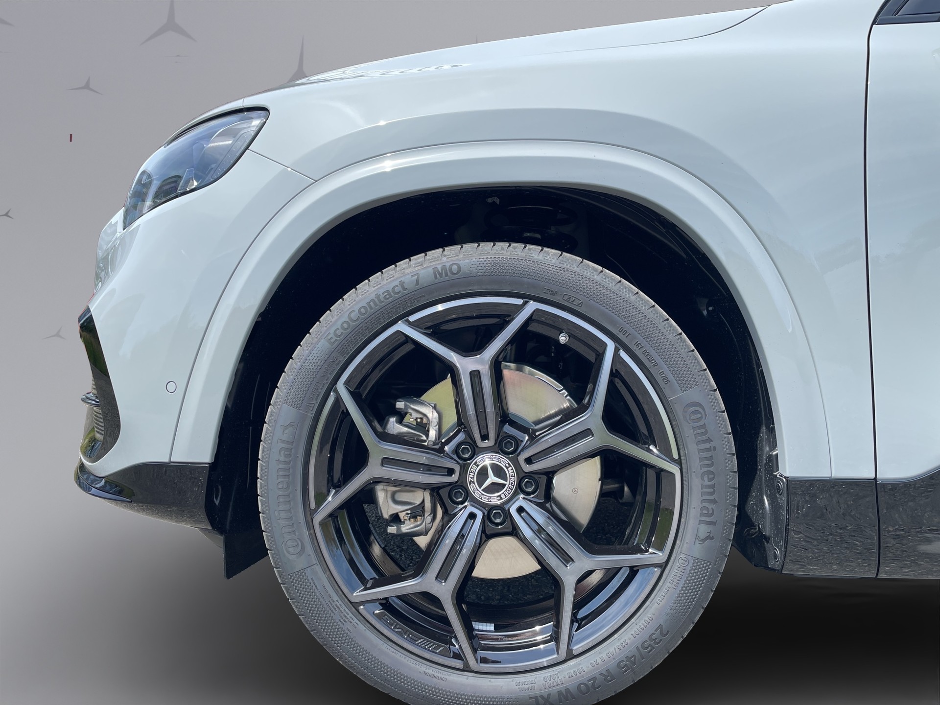 MERCEDES-BENZ GLB 220 4matic-showroom-element-2