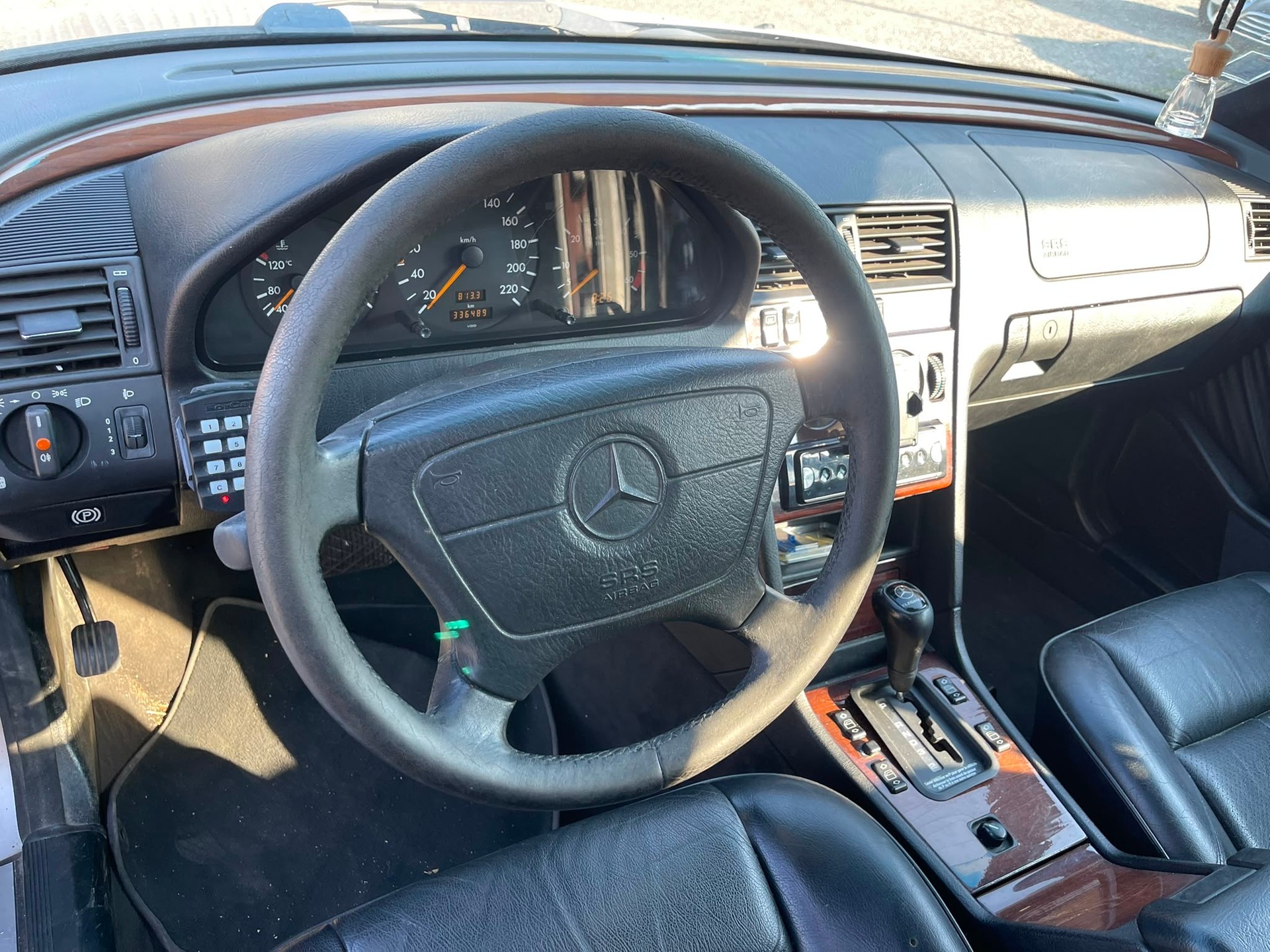 MERCEDES-BENZ C 250 D Elégance-image-5
