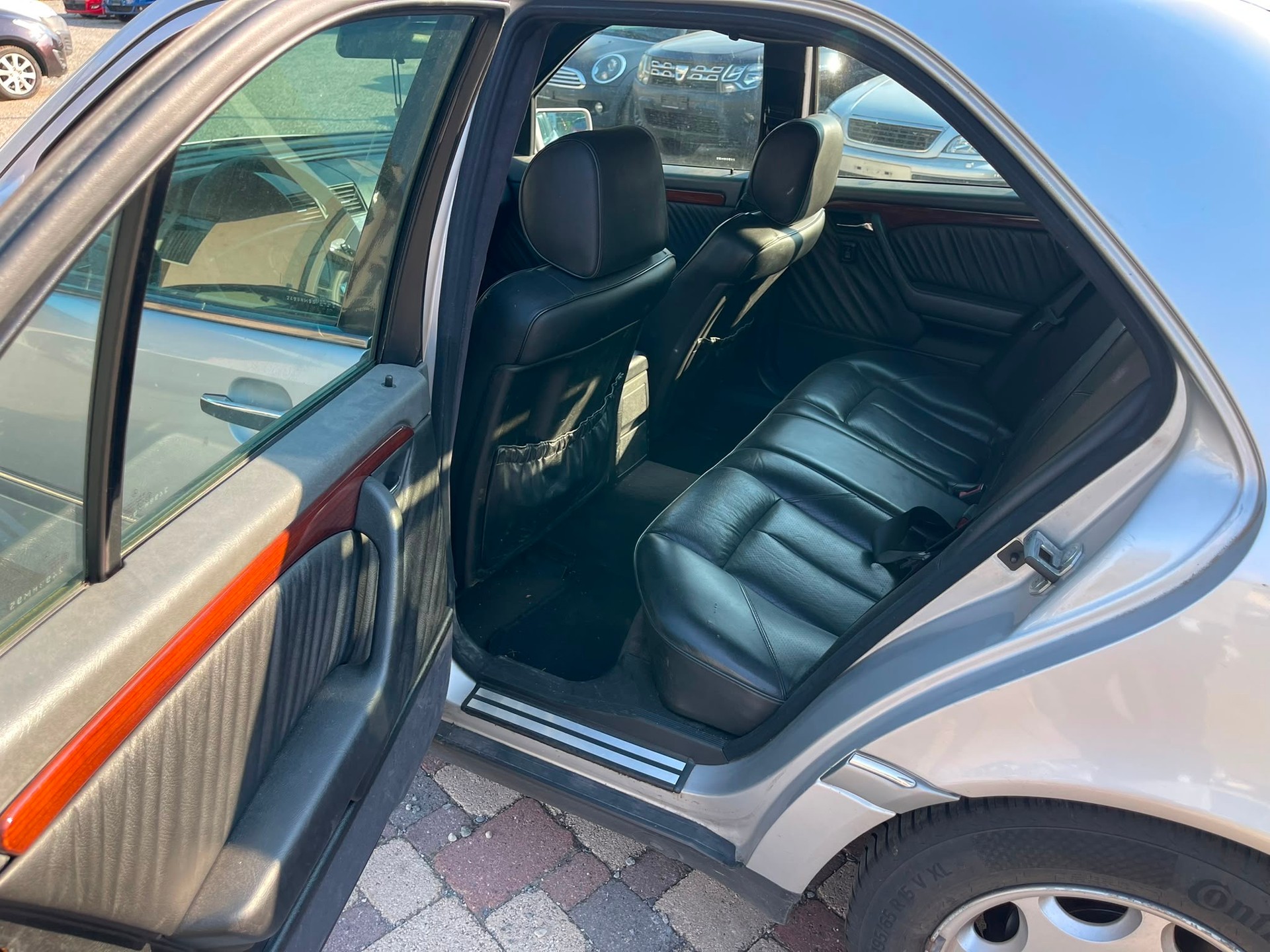 MERCEDES-BENZ C 250 D Elégance-image-7