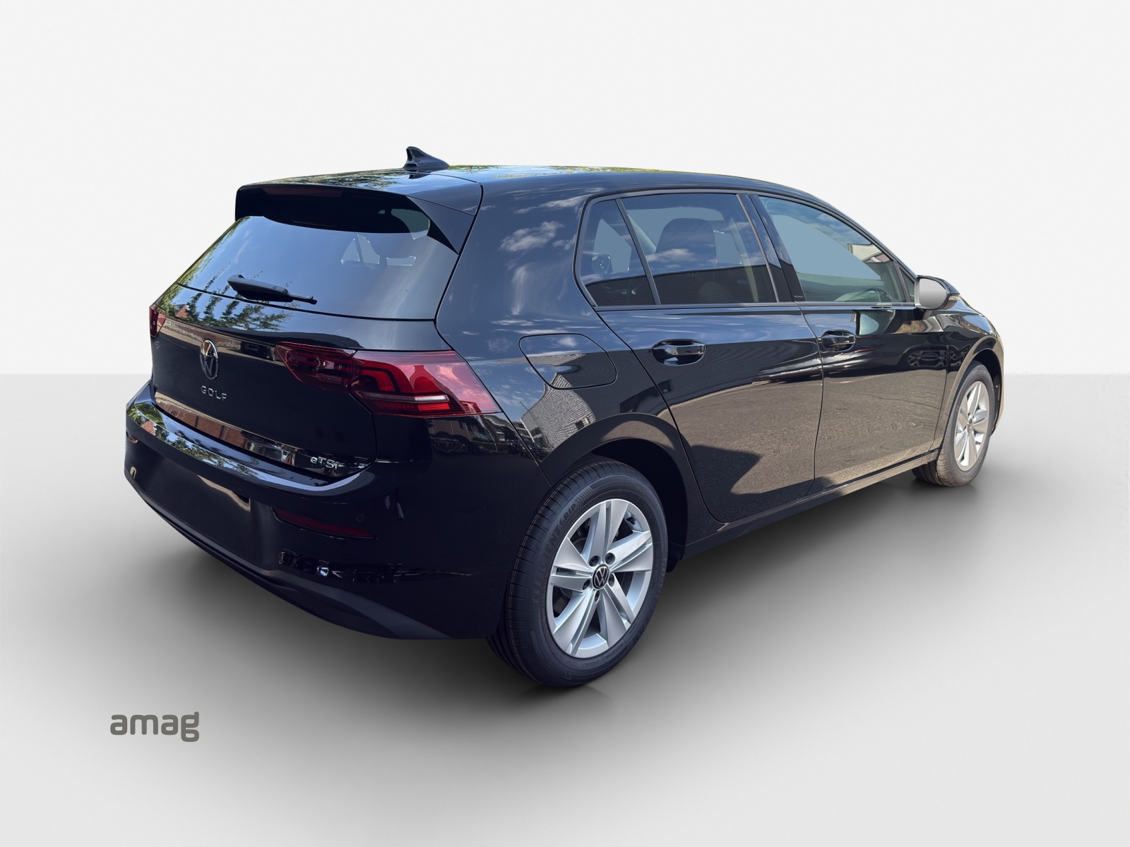 VW Golf 1.5 e TSI mHEV Basis DSG-image-4
