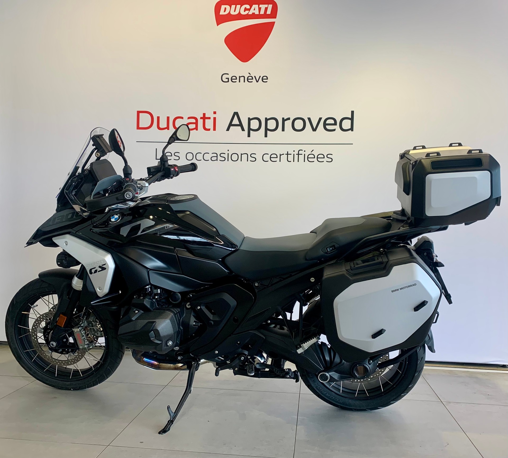 BMW R 1300 GS-image-1