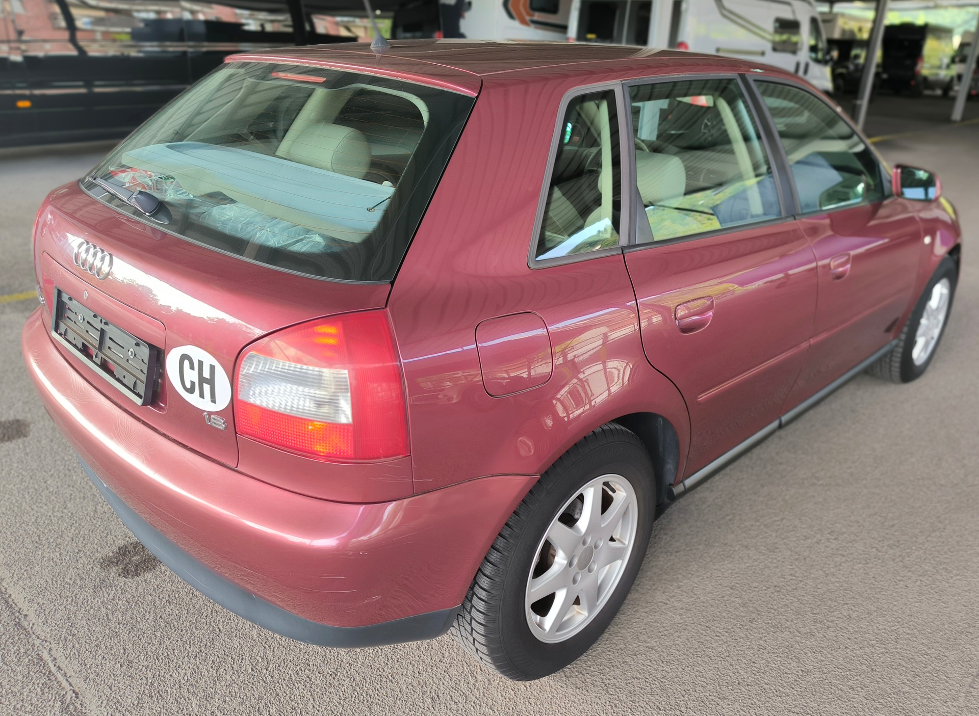 AUDI A3 1.8 Ambiente-image-3
