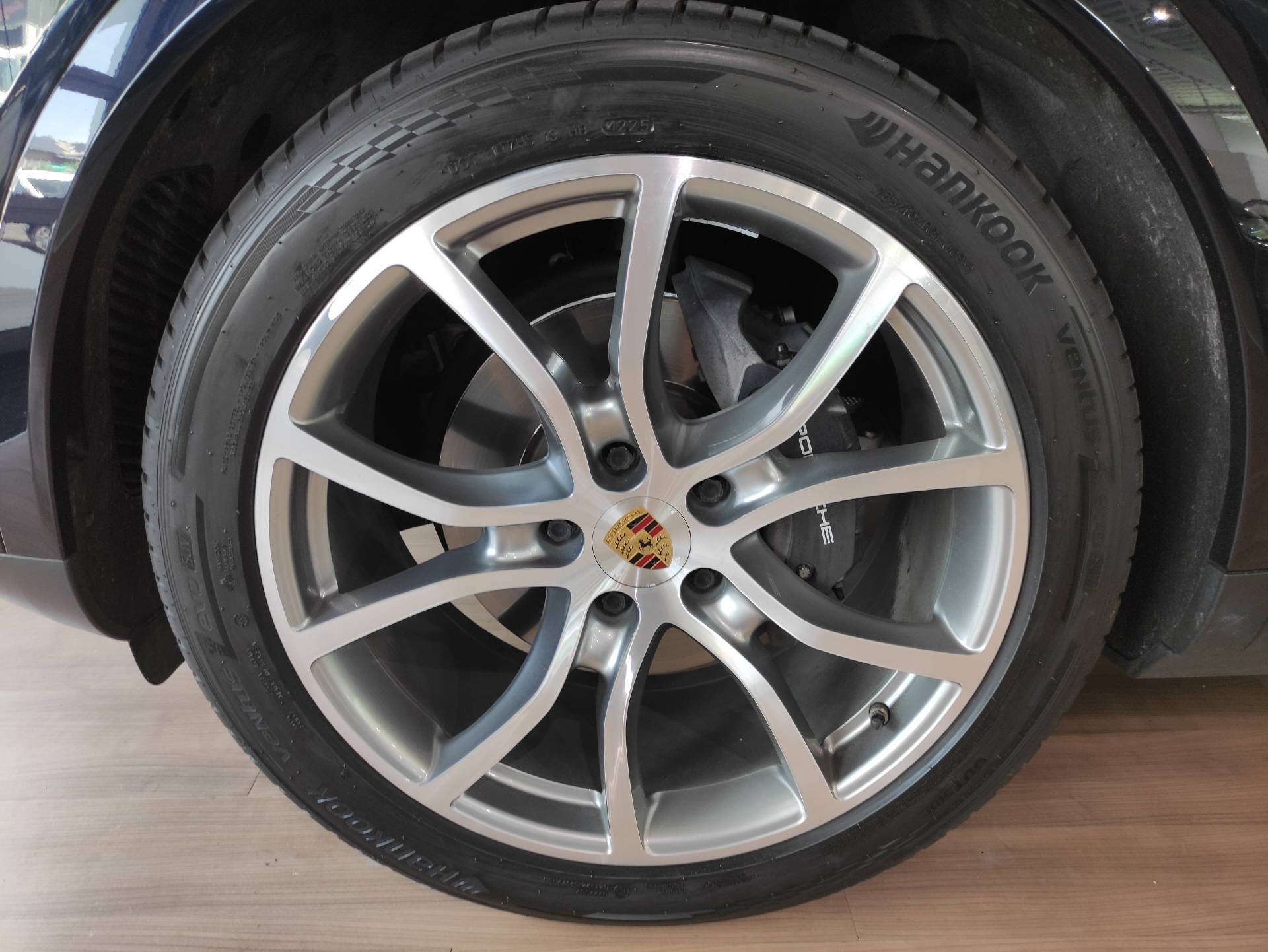 PORSCHE Cayenne 3.0 V6-showroom-element-2