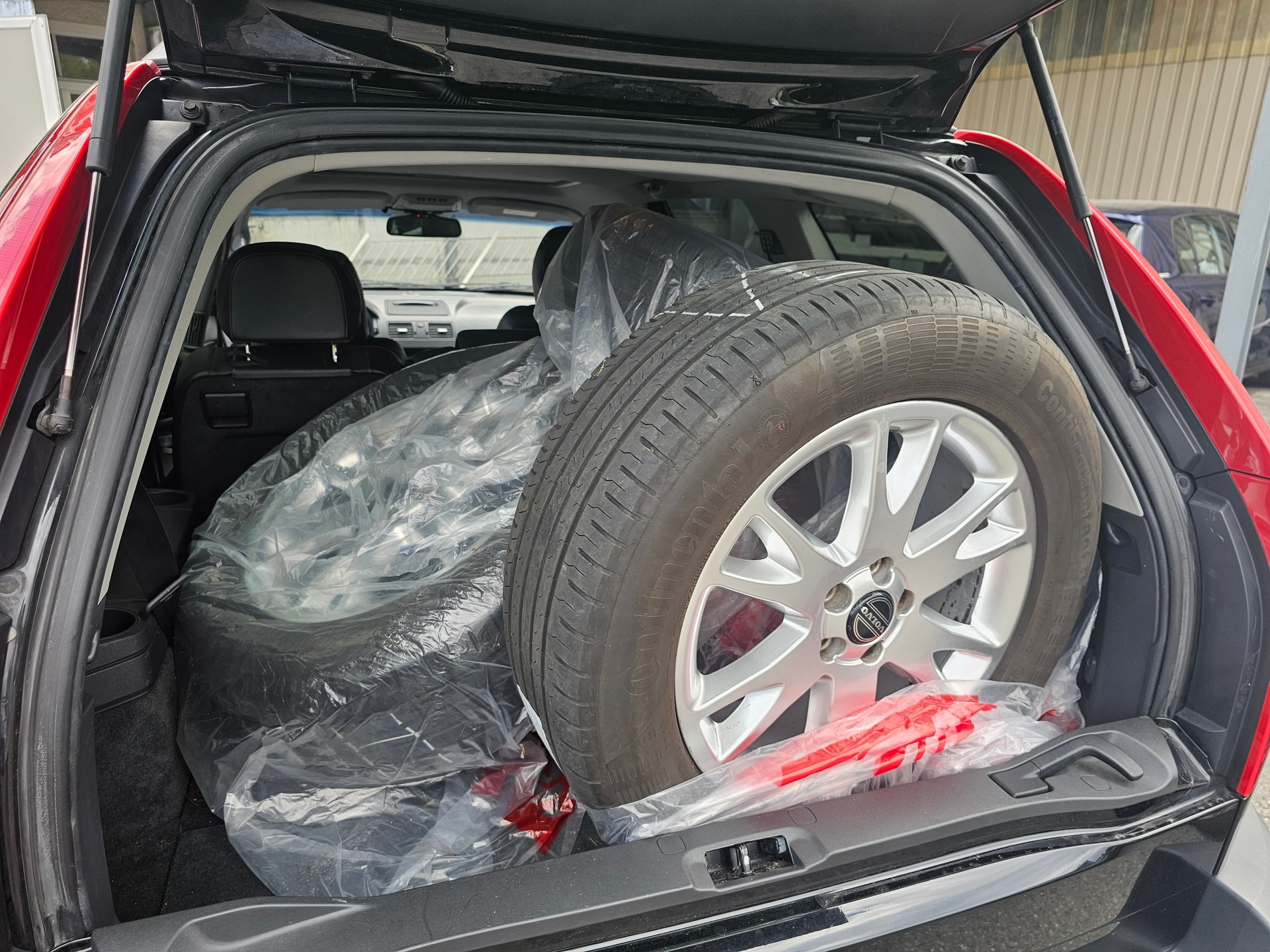 VOLVO XC90 T6 AWD Geartronic-image-5